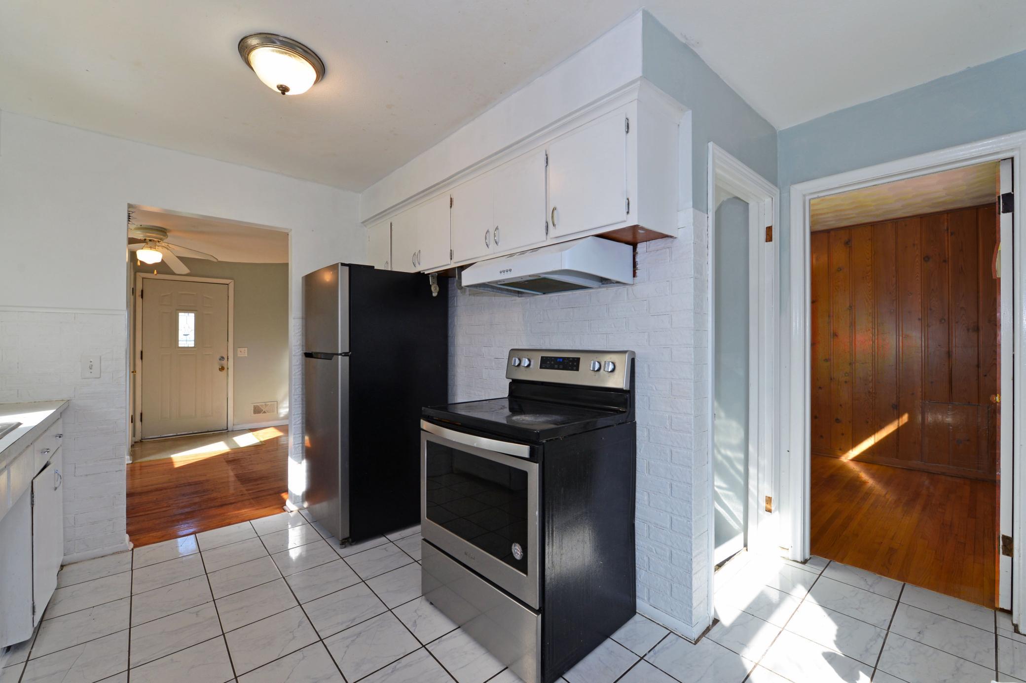 View of Residential at 6806 Scott Avenue, Brooklyn Center MN 55429, Brooklyn Center (9 of 32) - Mike Wilen | Minnesota Team Real Estate