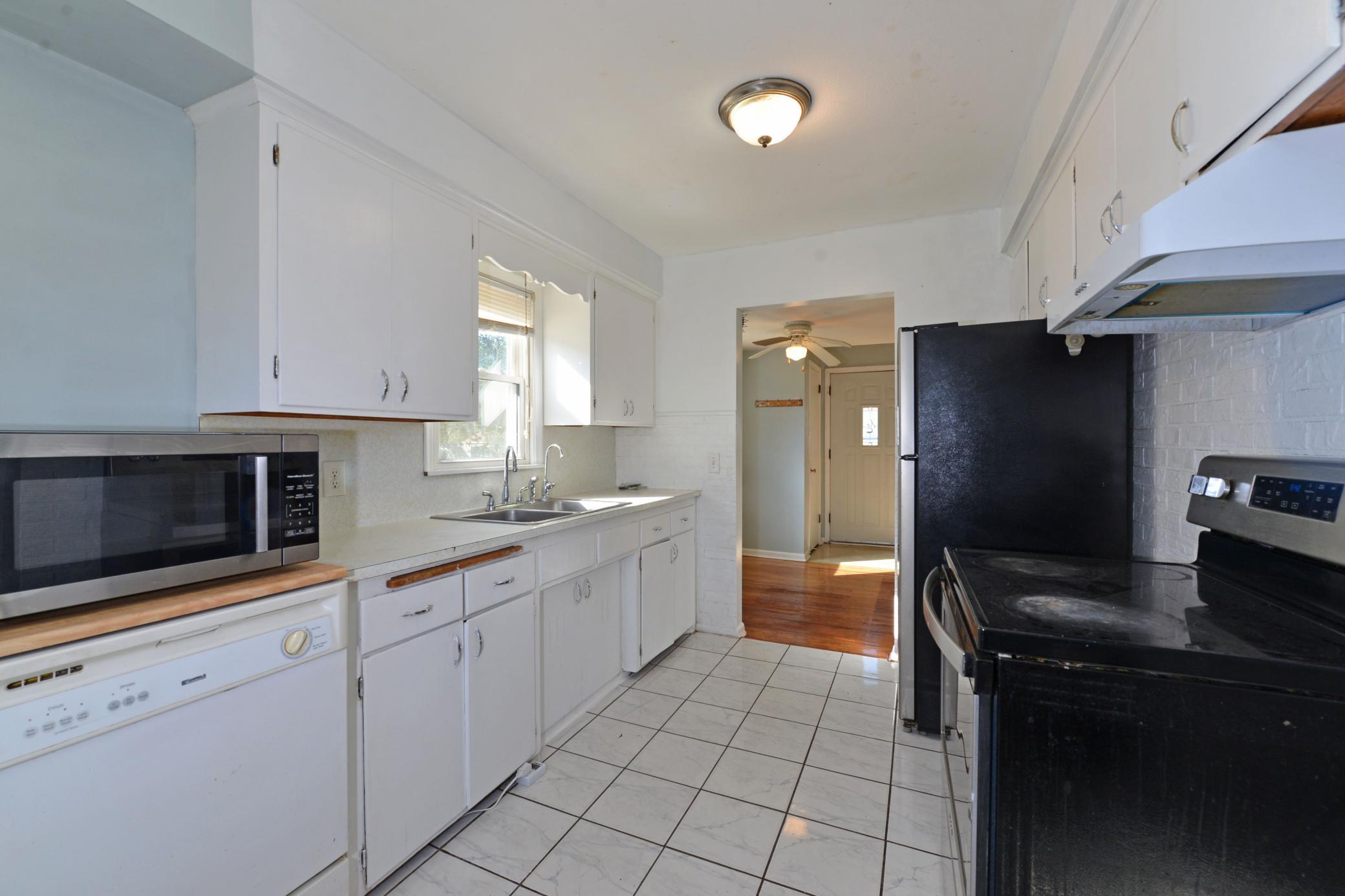 View of Residential at 6806 Scott Avenue, Brooklyn Center MN 55429, Brooklyn Center (8 of 32) - Mike Wilen | Minnesota Team Real Estate