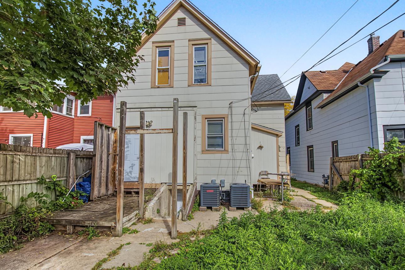 View of Residential Income at 970 Sherburne Avenue, Saint Paul MN 55104, Saint Paul (23 of 23) - Mike Wilen | Minnesota Team Real Estate