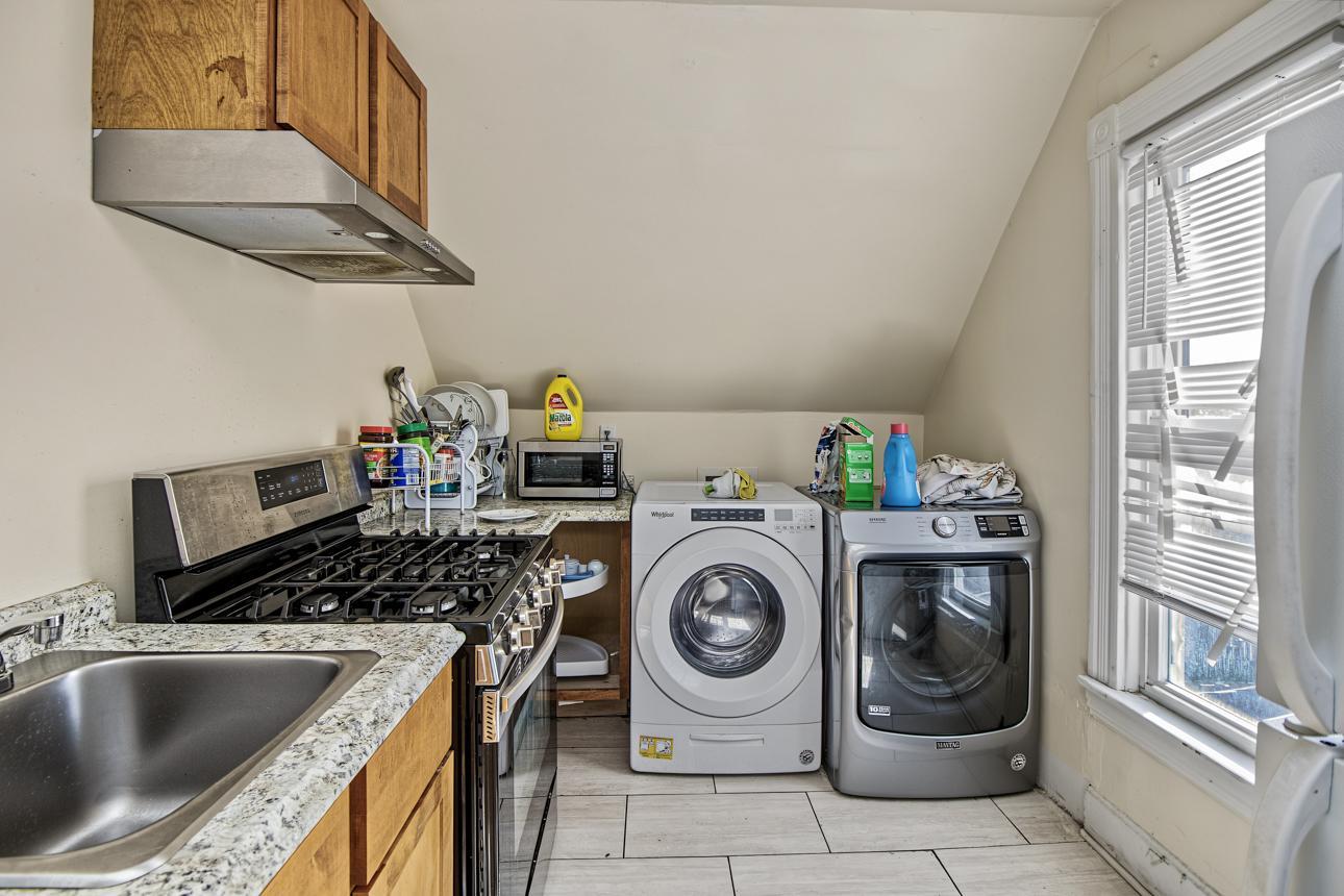 View of Residential Income at 970 Sherburne Avenue, Saint Paul MN 55104, Saint Paul (17 of 23) - Mike Wilen | Minnesota Team Real Estate
