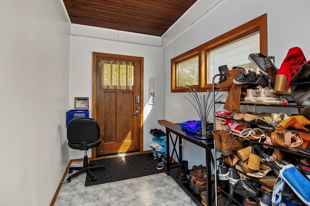 View of Residential Income at 970 Sherburne Avenue, Saint Paul MN 55104, Saint Paul (10 of 23) - Mike Wilen | Minnesota Team Real Estate
