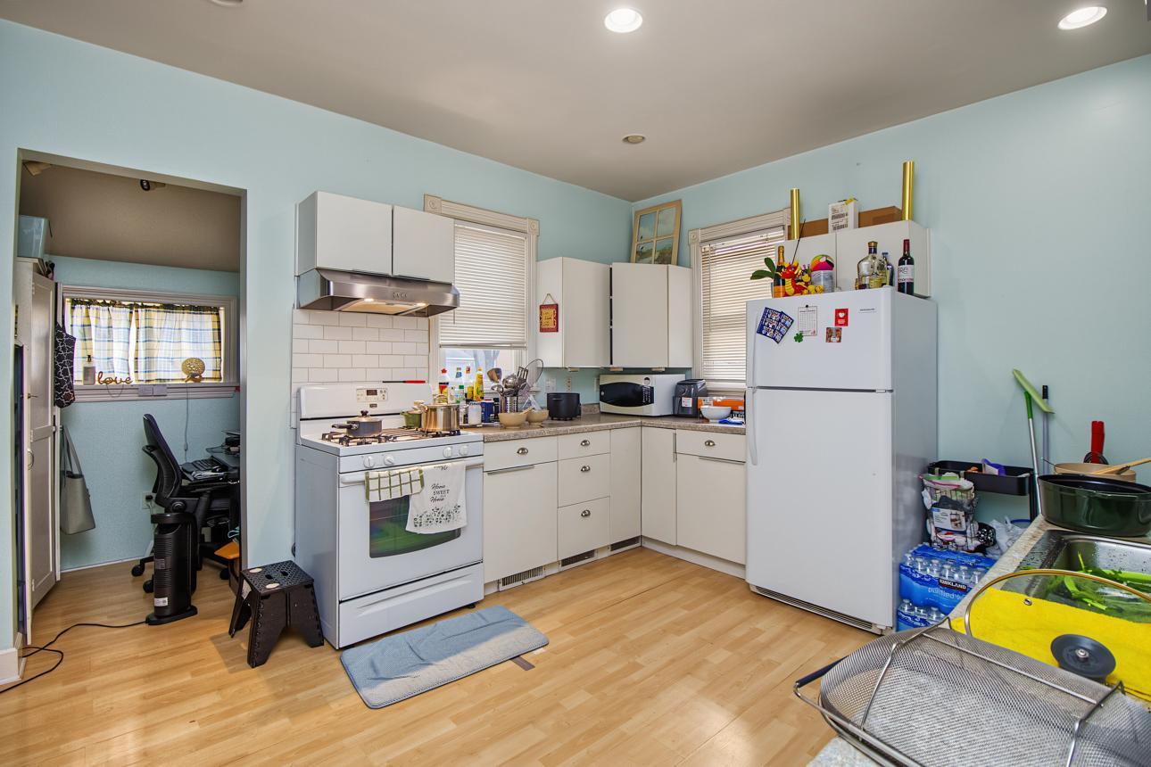 View of Residential Income at 970 Sherburne Avenue, Saint Paul MN 55104, Saint Paul (6 of 23) - Mike Wilen | Minnesota Team Real Estate