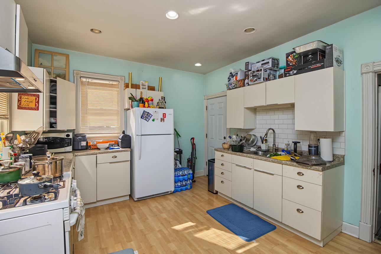 View of Residential Income at 970 Sherburne Avenue, Saint Paul MN 55104, Saint Paul (5 of 23) - Mike Wilen | Minnesota Team Real Estate