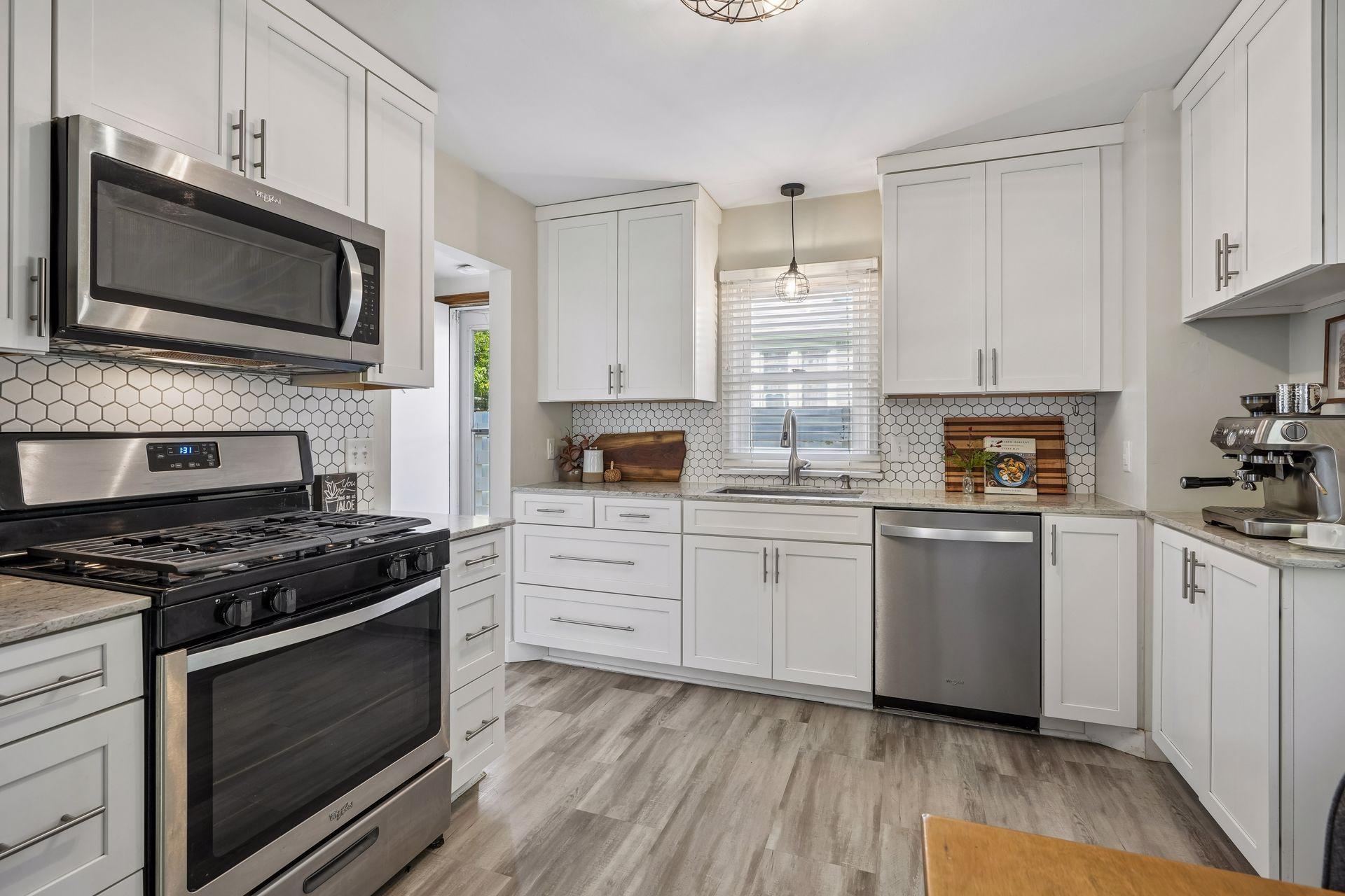 View of Residential at 3947 Yates Avenue, Robbinsdale MN 55422, Robbinsdale (10 of 31) - Mike Wilen | Minnesota Team Real Estate