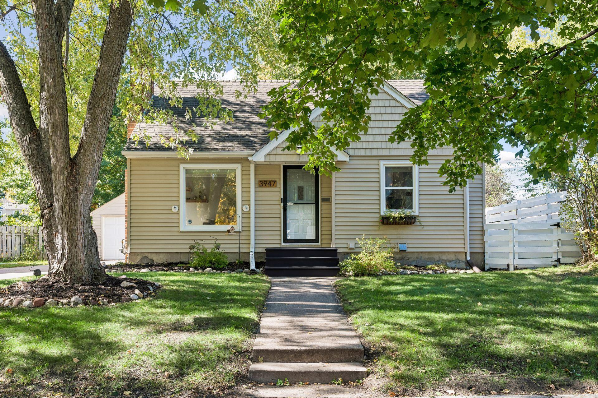 View of Single Family at 3947 Yates Avenue, Robbinsdale - Mike Wilen | Minnesota Team Real Estate
