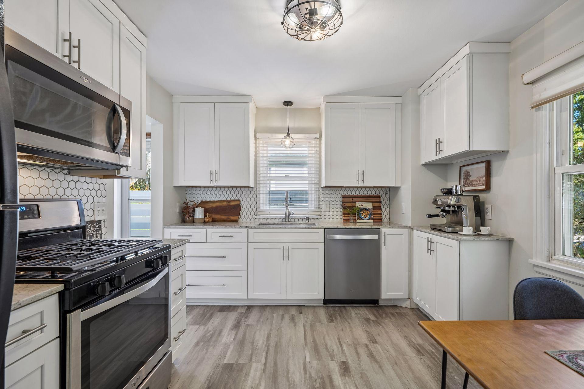 View of Residential at 3947 Yates Avenue, Robbinsdale MN 55422, Robbinsdale (8 of 31) - Mike Wilen | Minnesota Team Real Estate