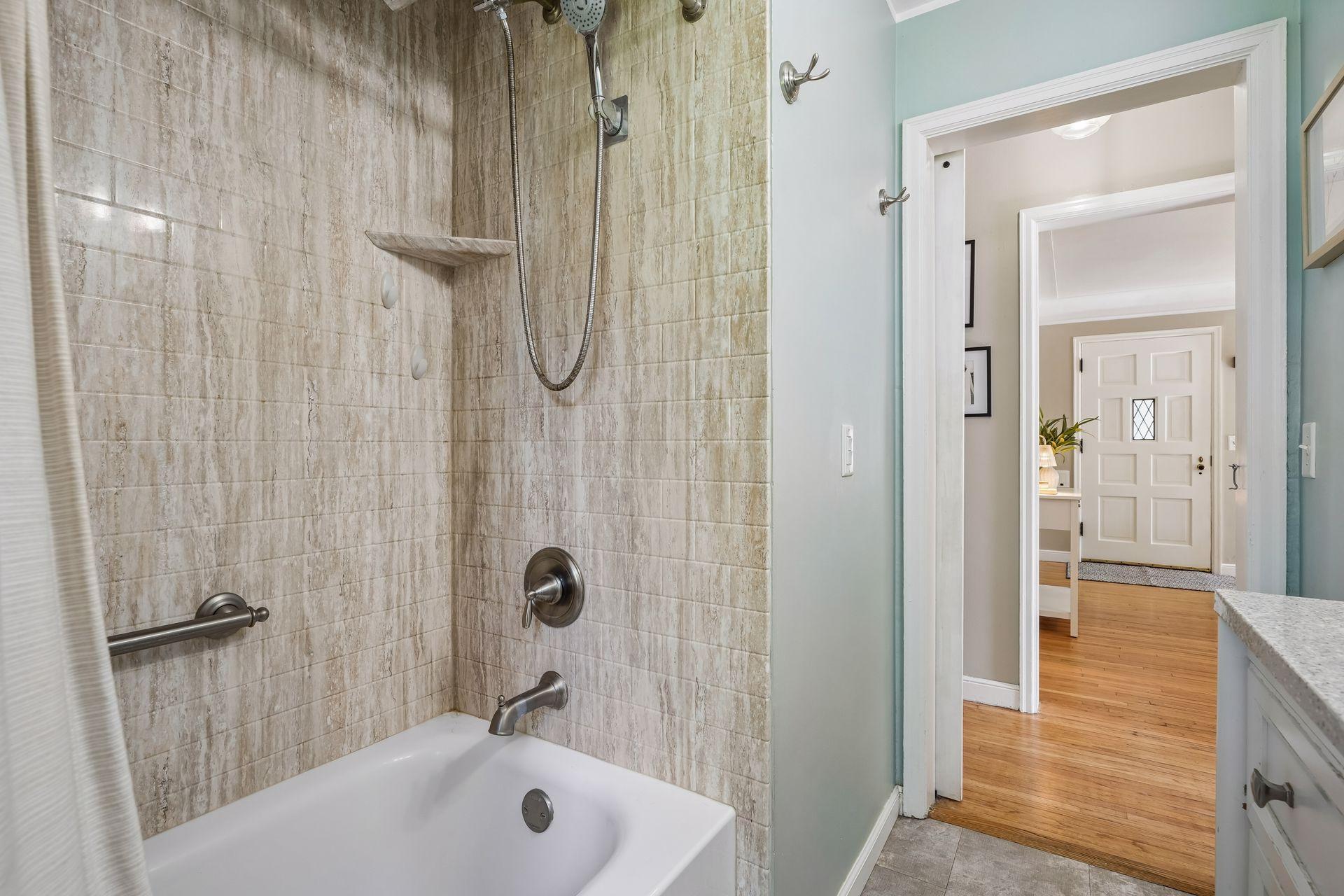 View of Residential at 3947 Yates Avenue, Robbinsdale MN 55422, Robbinsdale (17 of 31) - Mike Wilen | Minnesota Team Real Estate
