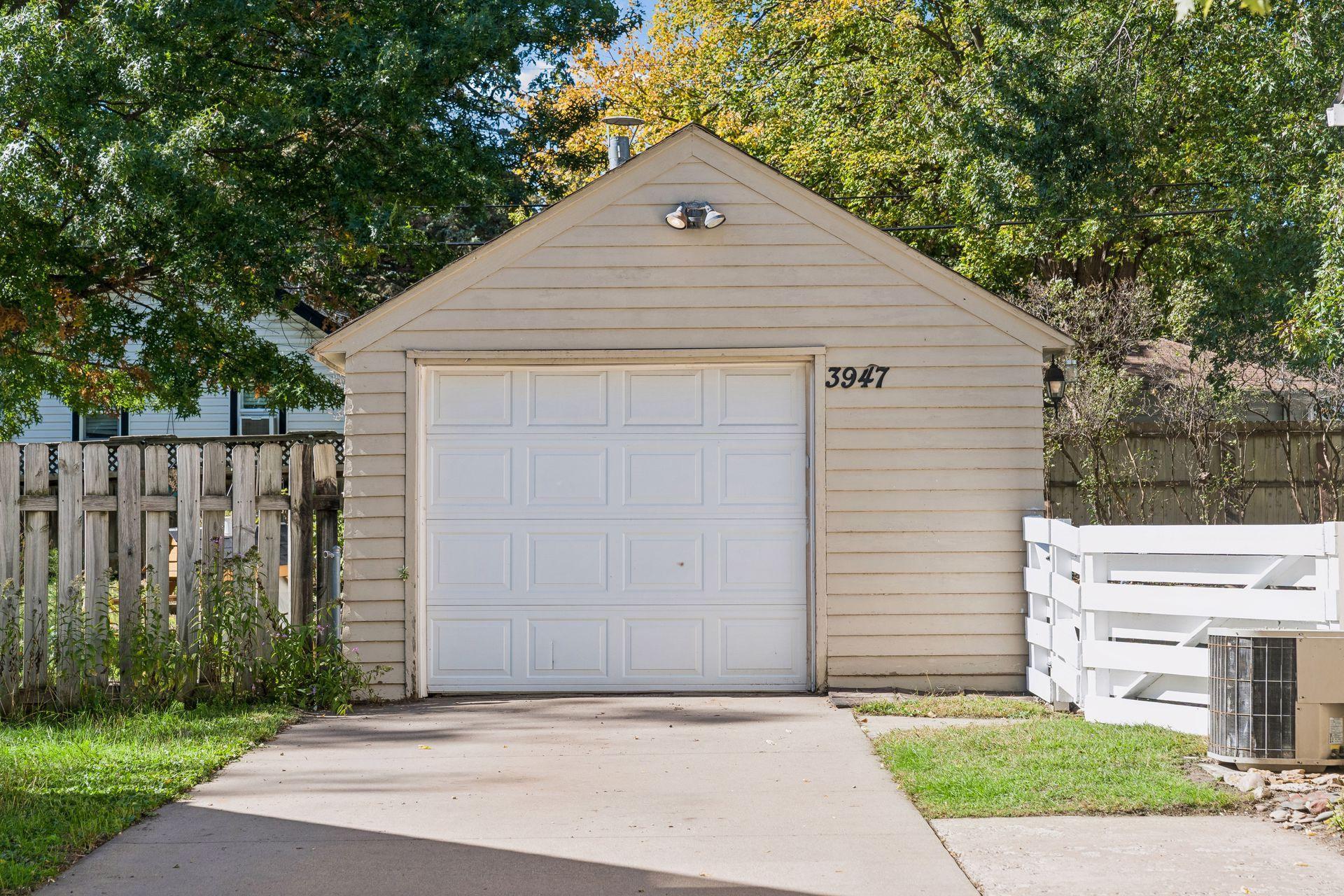 View of Residential at 3947 Yates Avenue, Robbinsdale MN 55422, Robbinsdale (31 of 31) - Mike Wilen | Minnesota Team Real Estate