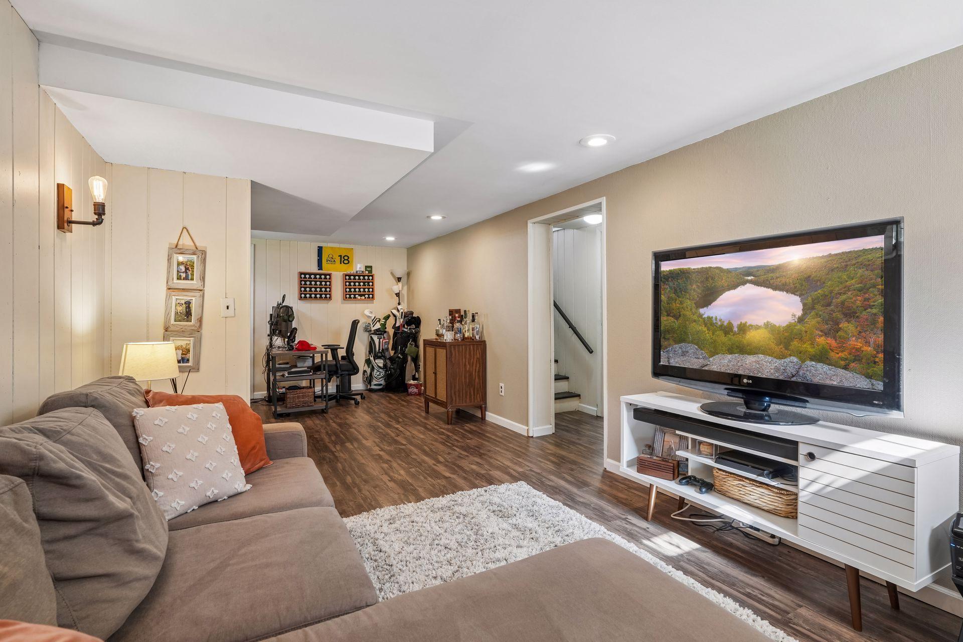 View of Residential at 3947 Yates Avenue, Robbinsdale MN 55422, Robbinsdale (23 of 31) - Mike Wilen | Minnesota Team Real Estate