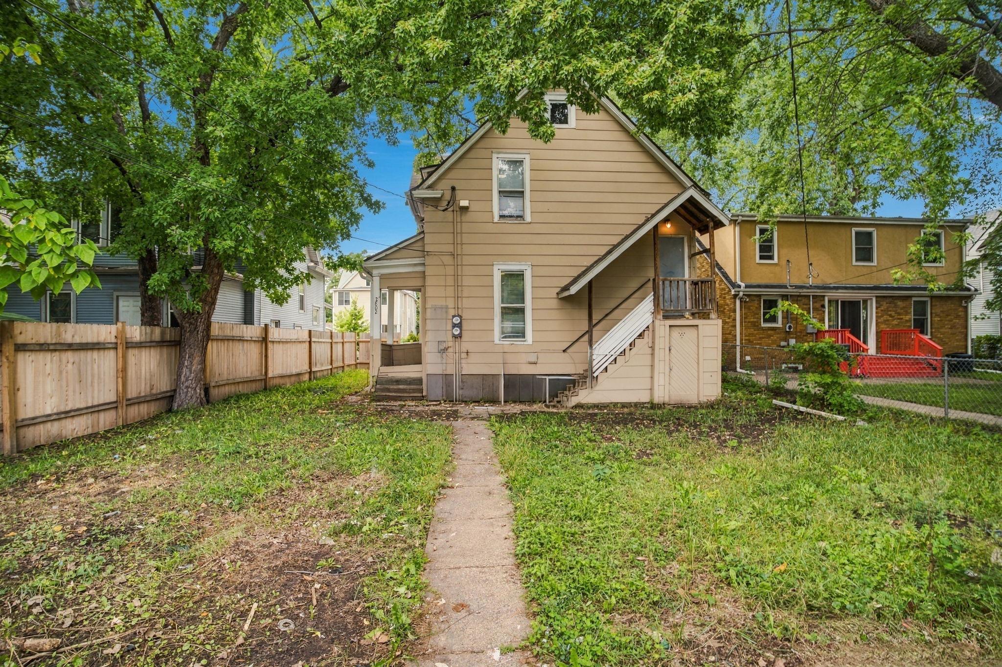 View of Residential Income at 2802 Girard Avenue, Minneapolis MN 55411, Minneapolis (31 of 32) - Mike Wilen | Minnesota Team Real Estate