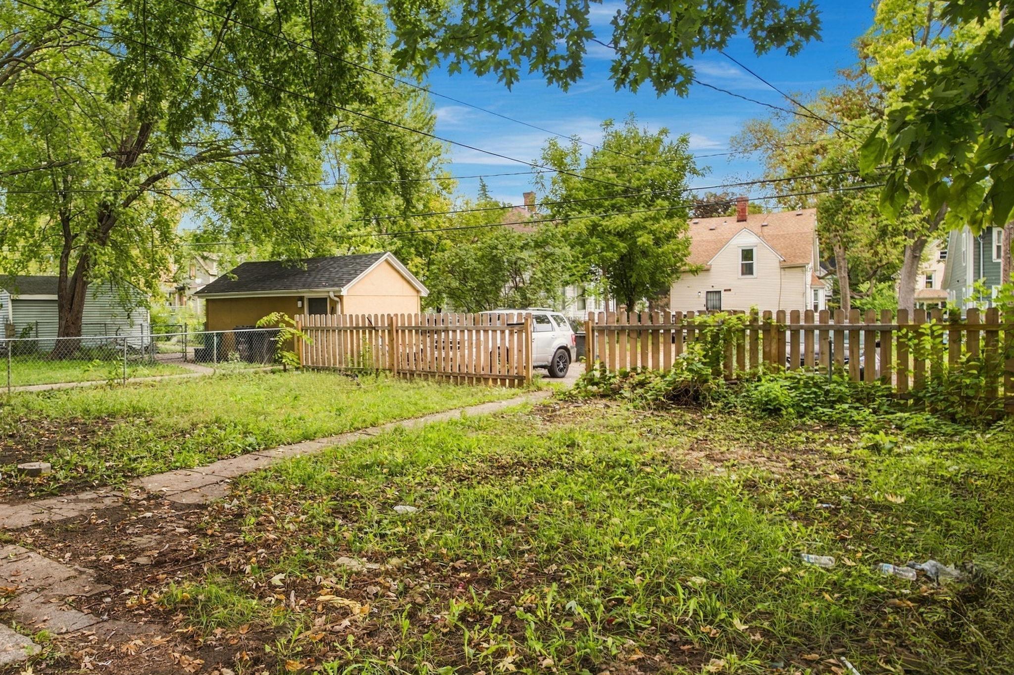 View of Residential Income at 2802 Girard Avenue, Minneapolis MN 55411, Minneapolis (29 of 32) - Mike Wilen | Minnesota Team Real Estate