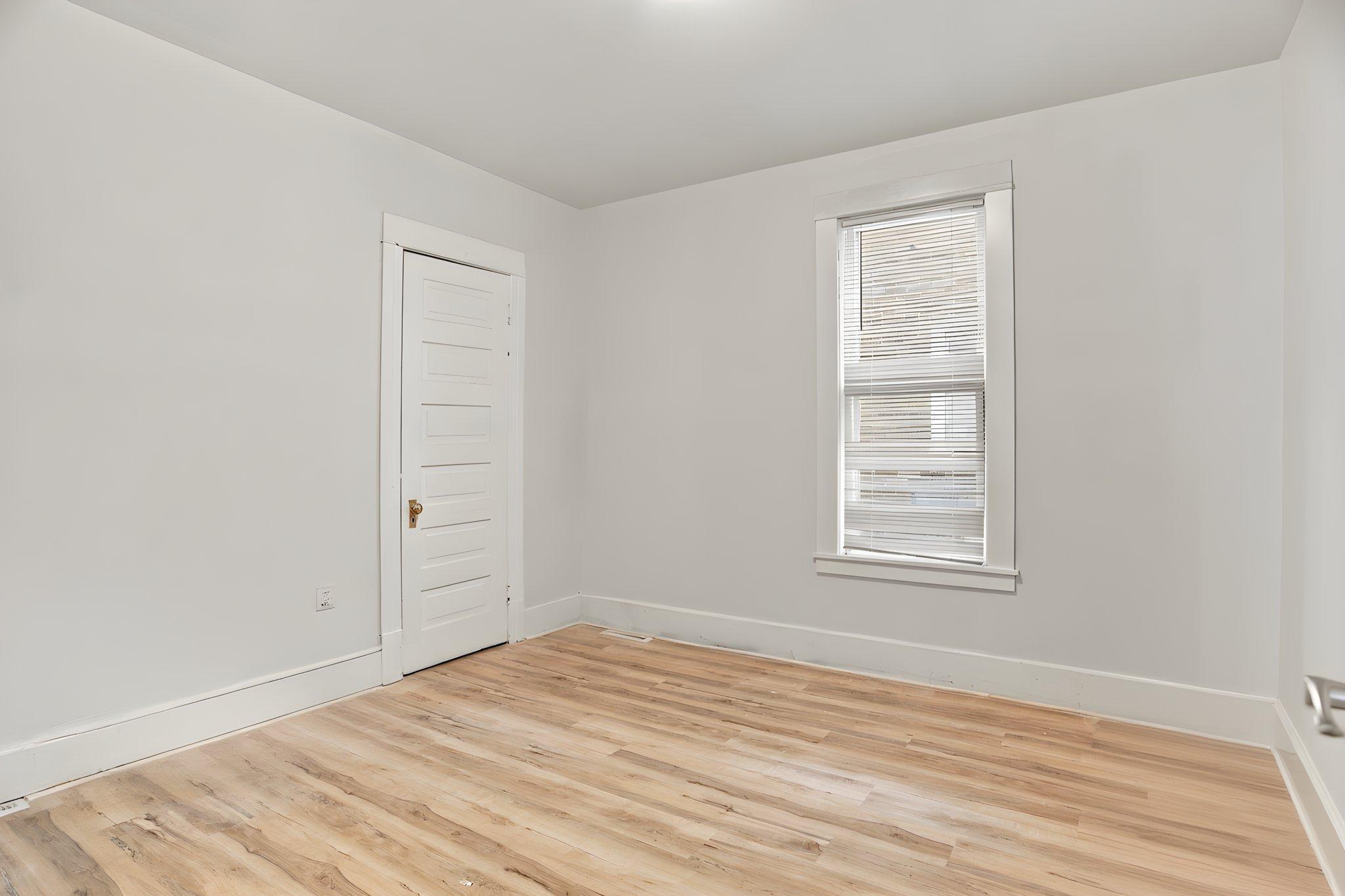 View of Residential Income at 2802 Girard Avenue, Minneapolis MN 55411, Minneapolis (16 of 32) - Mike Wilen | Minnesota Team Real Estate