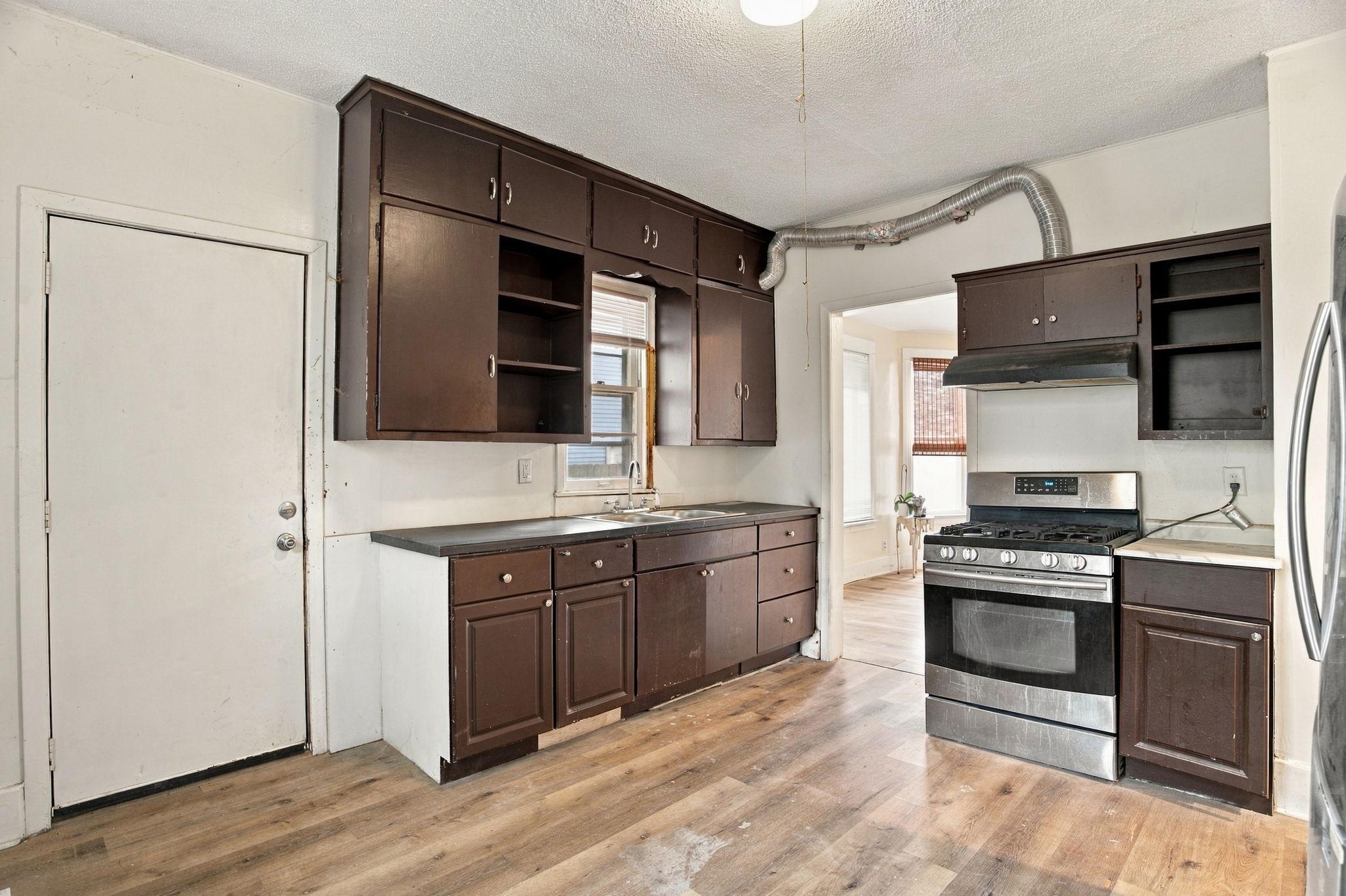 View of Residential Income at 2802 Girard Avenue, Minneapolis MN 55411, Minneapolis (13 of 32) - Mike Wilen | Minnesota Team Real Estate