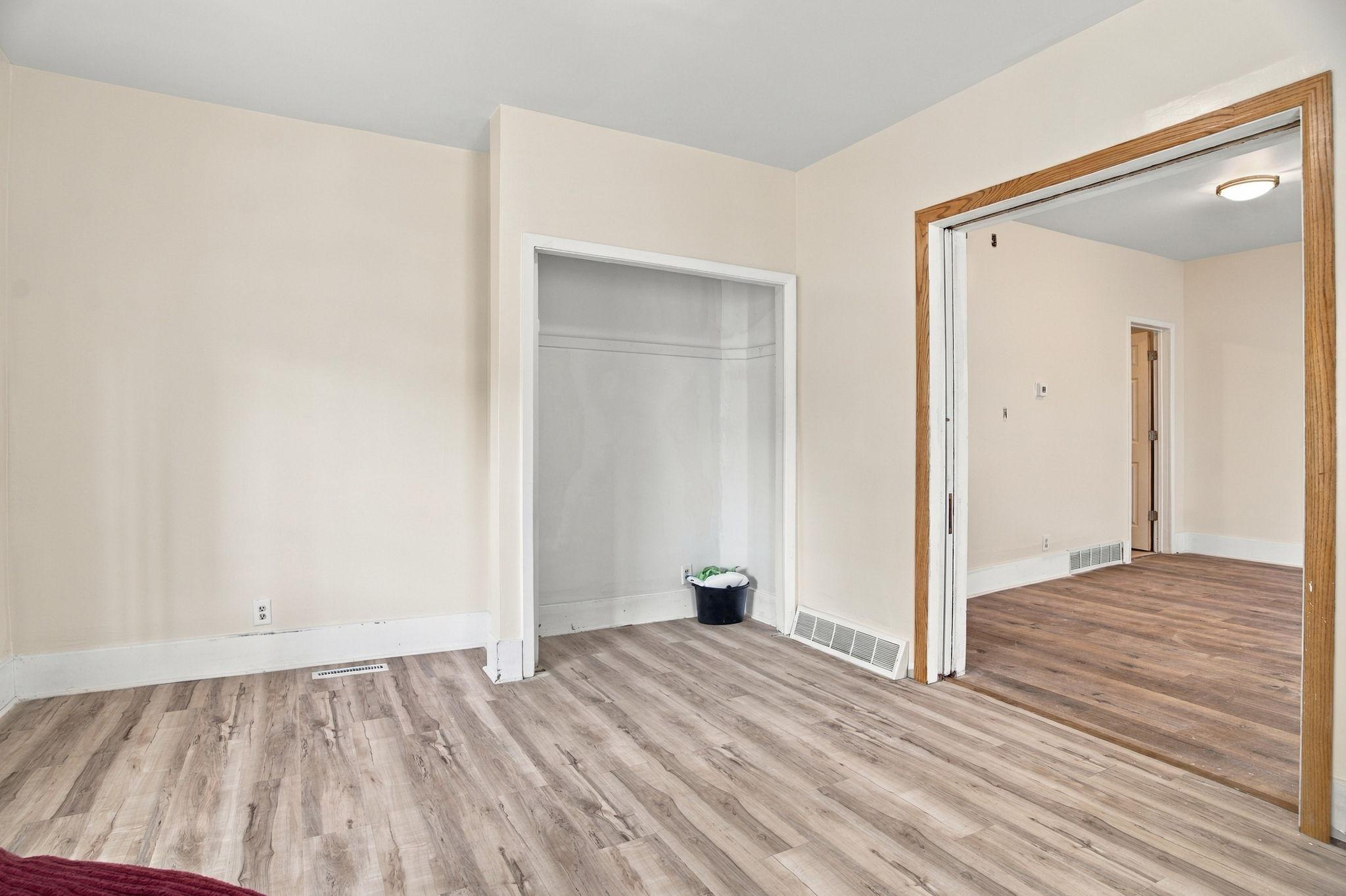 View of Residential Income at 2802 Girard Avenue, Minneapolis MN 55411, Minneapolis (11 of 32) - Mike Wilen | Minnesota Team Real Estate