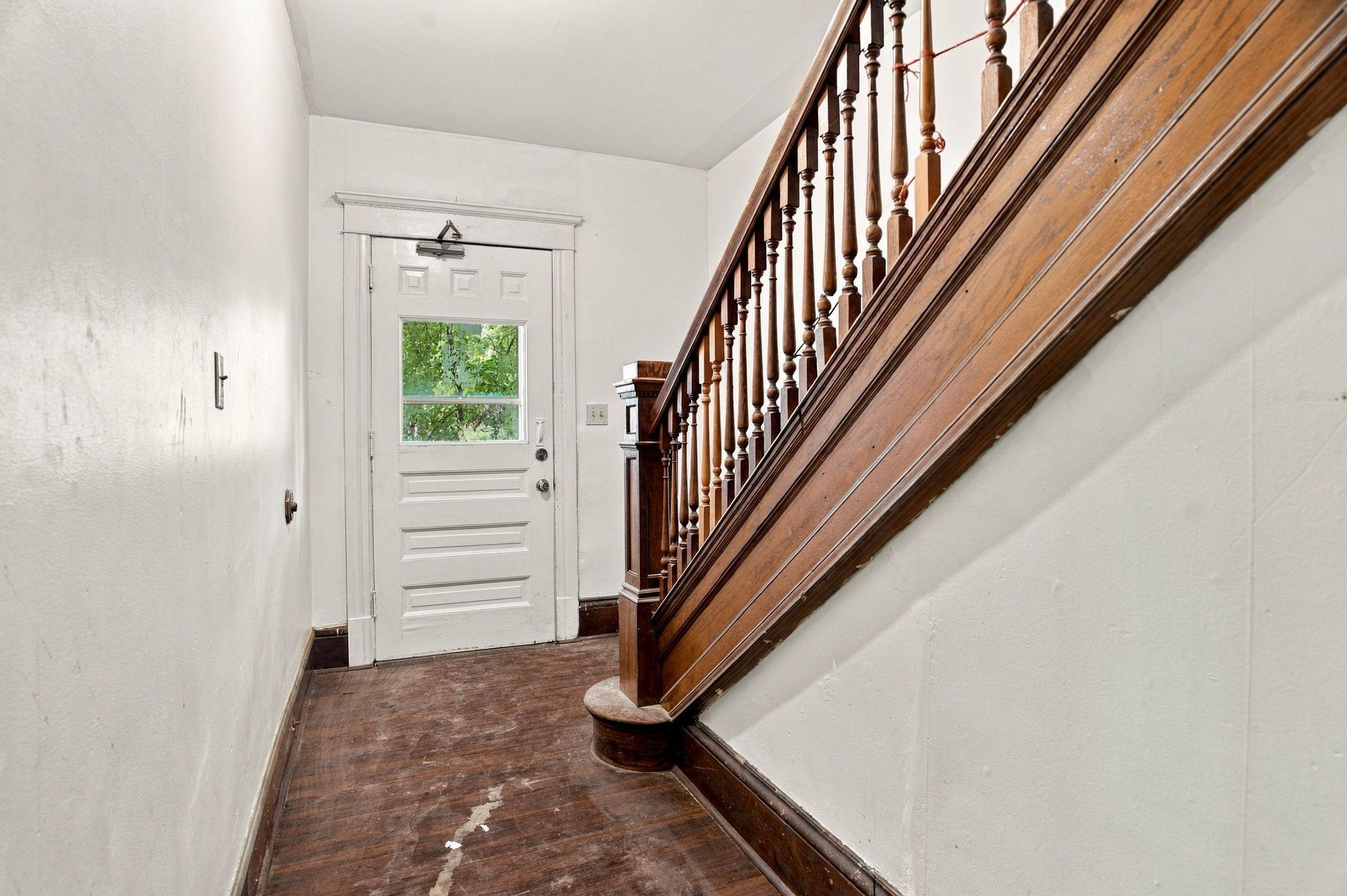 View of Residential Income at 2802 Girard Avenue, Minneapolis MN 55411, Minneapolis (6 of 32) - Mike Wilen | Minnesota Team Real Estate