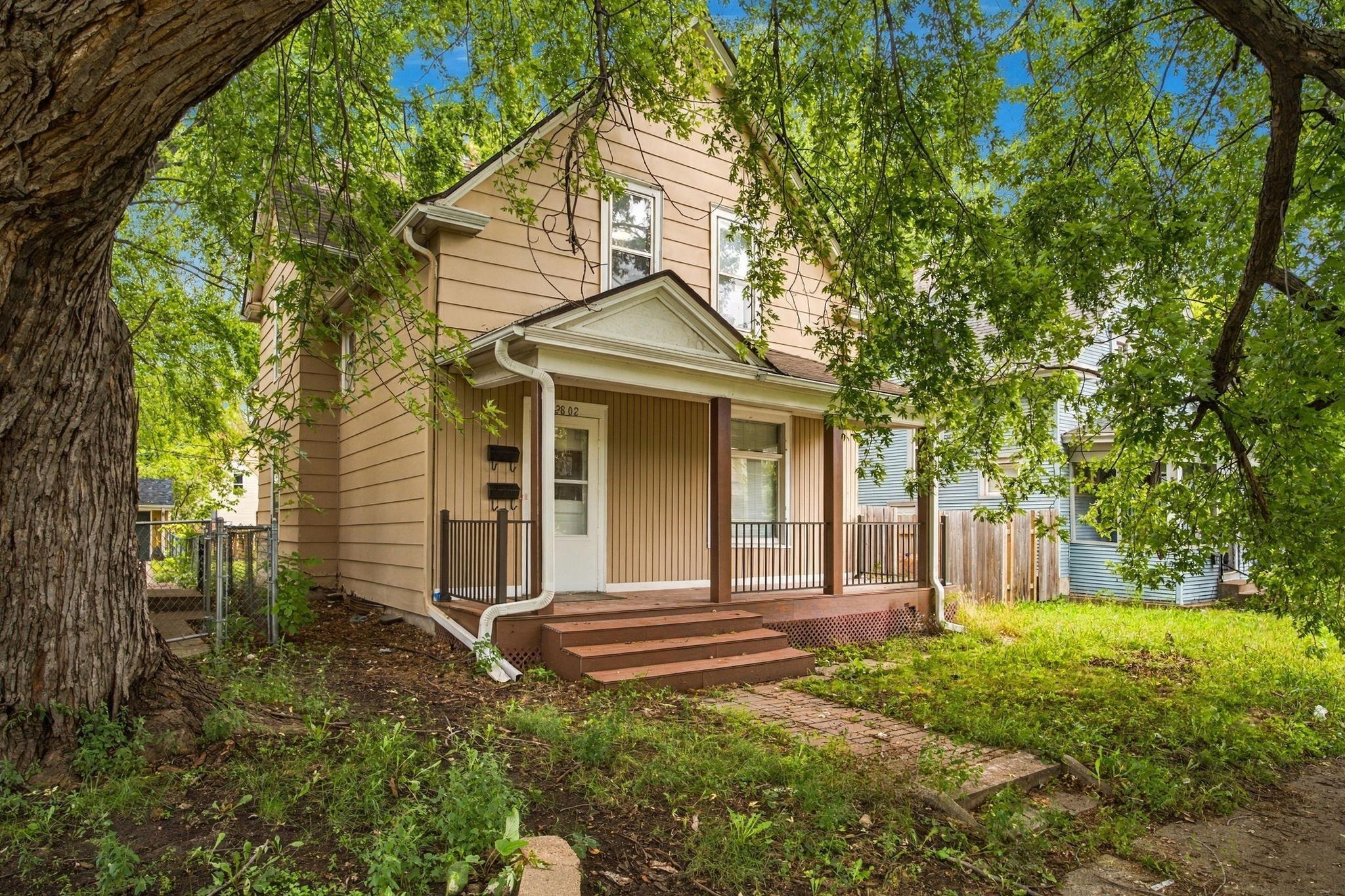 View of Duplex Up and Down at 2802 Girard Avenue, Minneapolis - Mike Wilen | Minnesota Team Real Estate