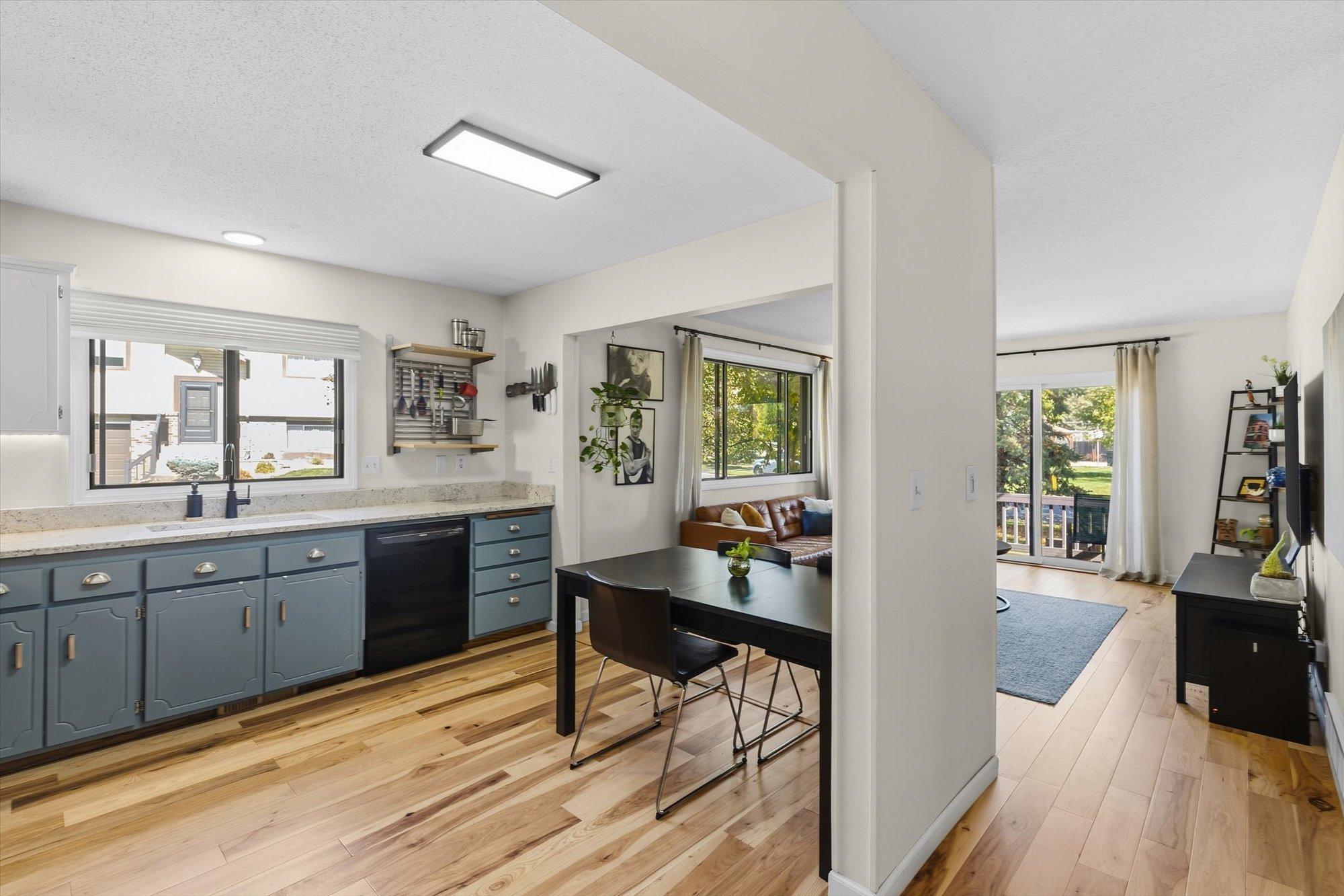 View of Residential at 576 Donegal Circle, Shoreview MN 55126, Shoreview (8 of 22) - Mike Wilen | Minnesota Team Real Estate
