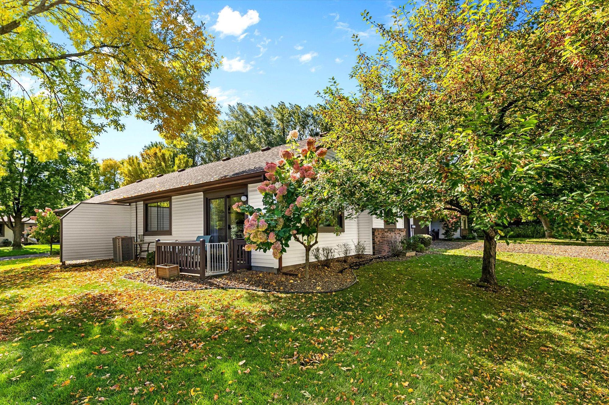 View of Residential at 576 Donegal Circle, Shoreview MN 55126, Shoreview (3 of 22) - Mike Wilen | Minnesota Team Real Estate