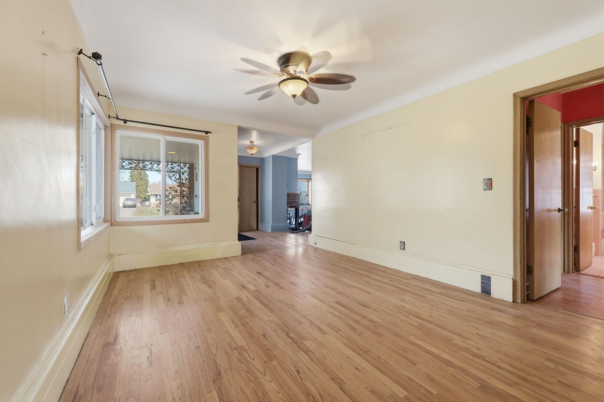 View of Residential at 1030 Hyacinth Avenue, Saint Paul MN 55106, Saint Paul (6 of 54) - Mike Wilen | Minnesota Team Real Estate