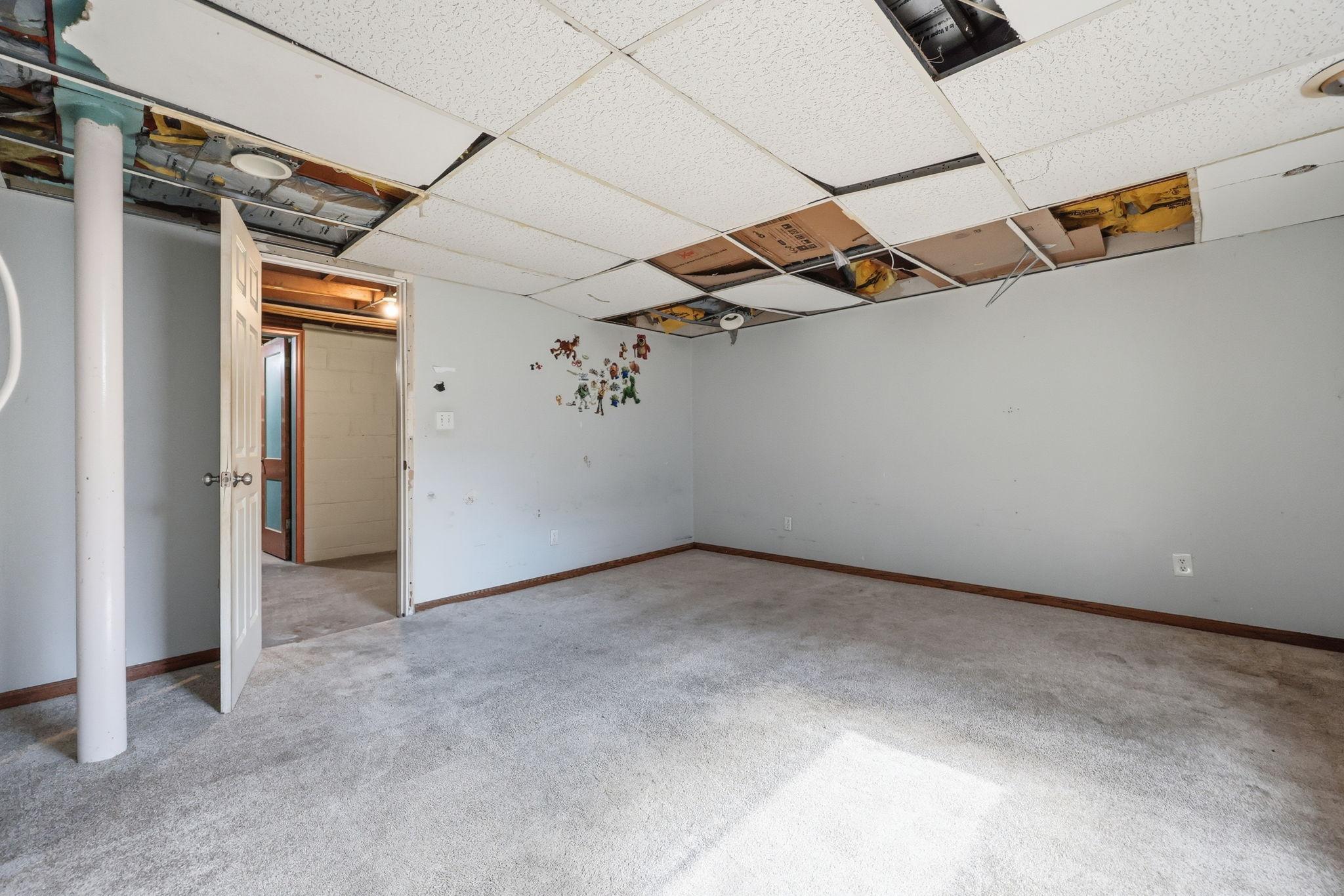 View of Residential at 1030 Hyacinth Avenue, Saint Paul MN 55106, Saint Paul (39 of 54) - Mike Wilen | Minnesota Team Real Estate