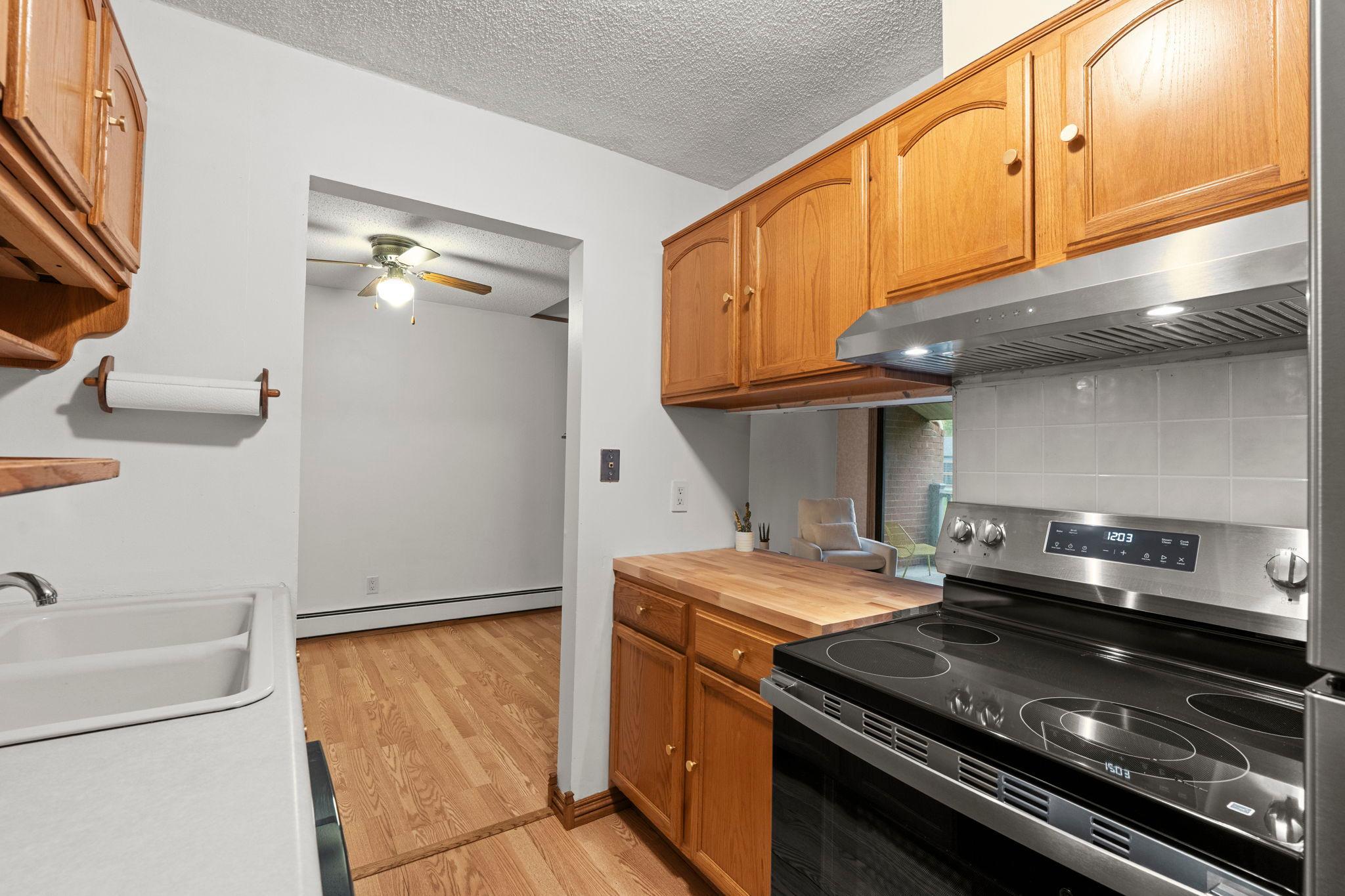 View of Residential at 110288 Village Road, Chaska MN 55318, Chaska (13 of 28) - Mike Wilen | Minnesota Team Real Estate