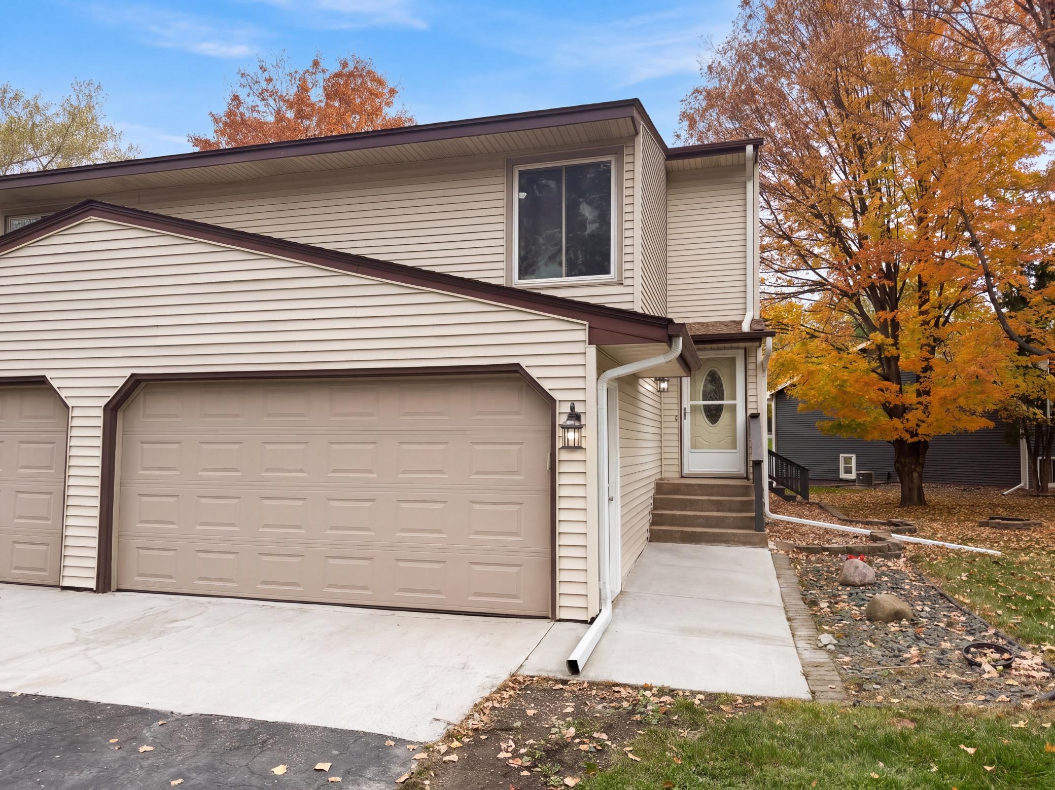 View of (TH) Side x Side at 15393 Trillium Circle, Eden Prairie - Mike Wilen | Minnesota Team Real Estate