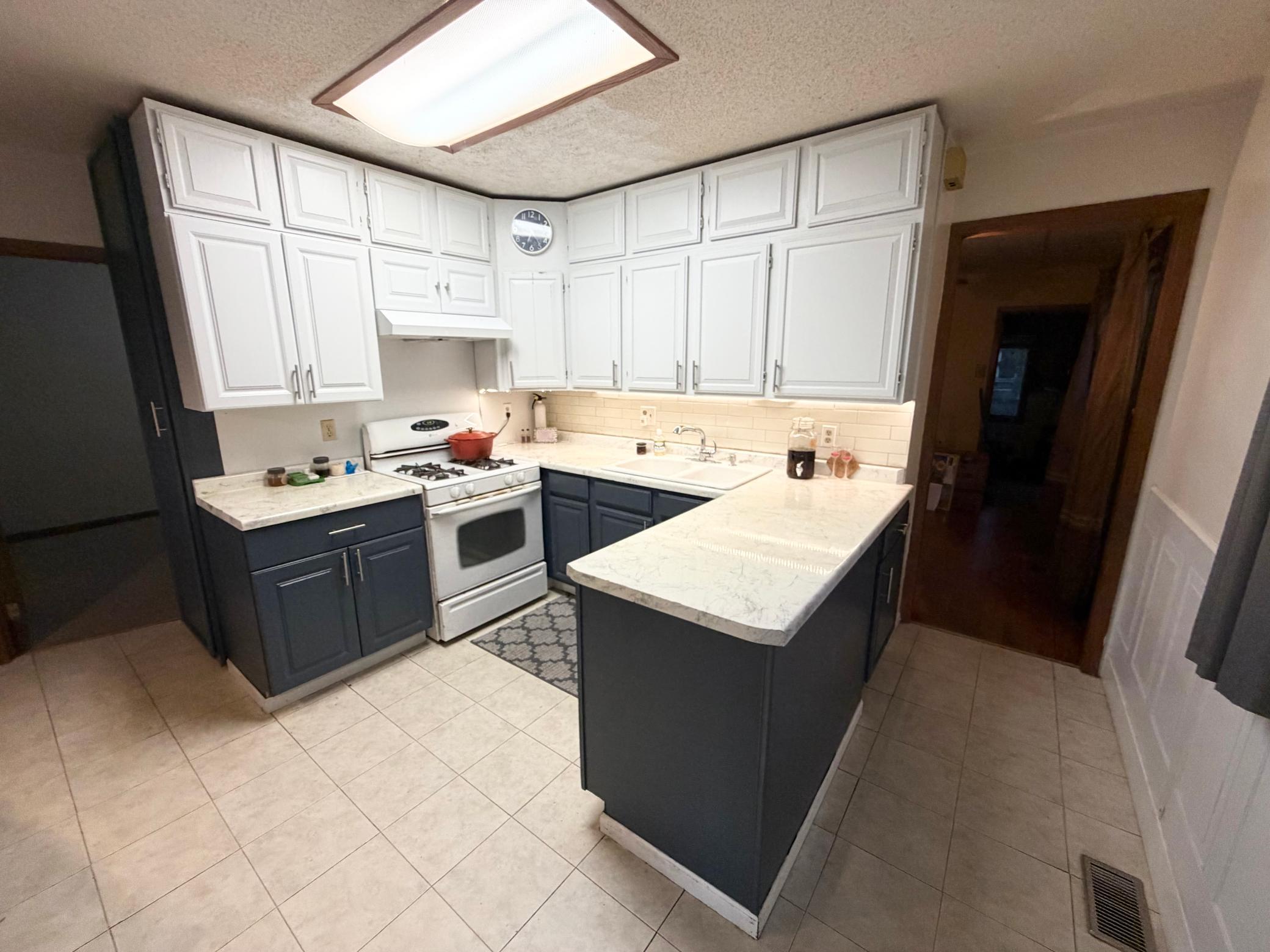 View of Residential at 3704 16th Avenue, Minneapolis MN 55407, Minneapolis (12 of 34) - Mike Wilen | Minnesota Team Real Estate