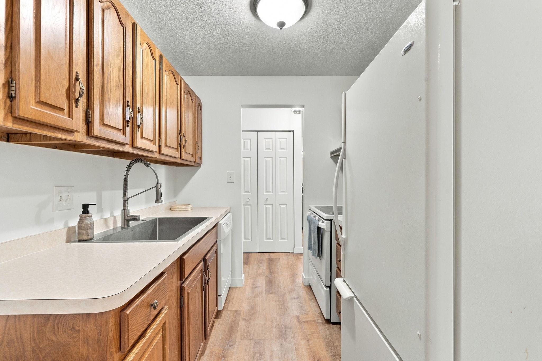 View of Residential at 8045 Xerxes Avenue #109, Bloomington MN 55431, Bloomington (6 of 13) - Mike Wilen | Minnesota Team Real Estate