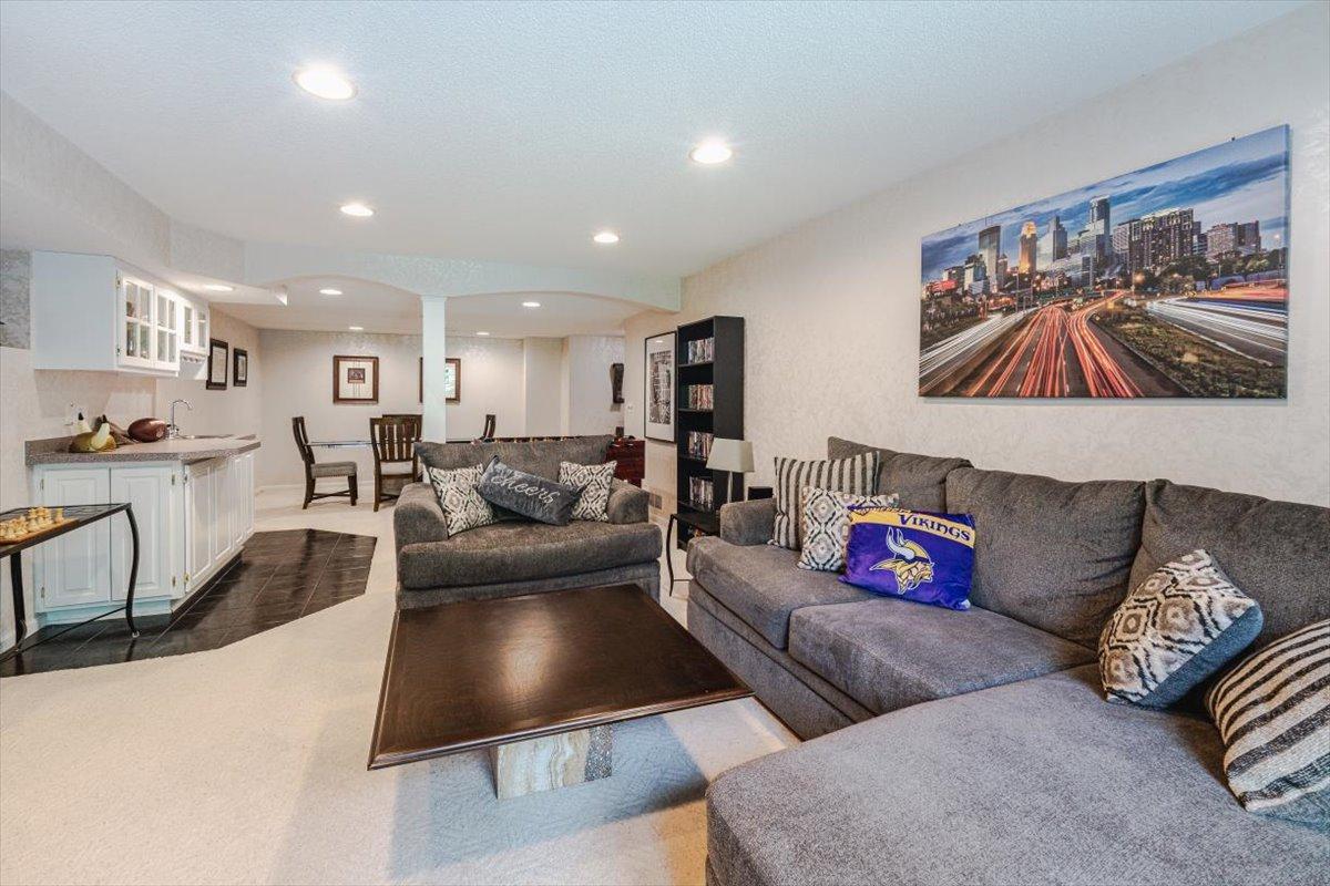 View of Residential at 12061 Gantry Court, Apple Valley MN 55124, Apple Valley (33 of 51) - Mike Wilen | Minnesota Team Real Estate