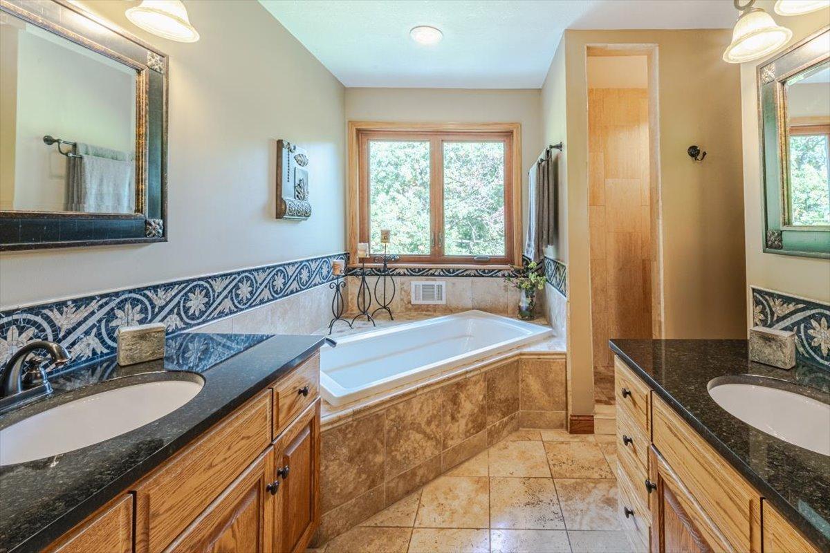 View of Residential at 12061 Gantry Court, Apple Valley MN 55124, Apple Valley (23 of 51) - Mike Wilen | Minnesota Team Real Estate