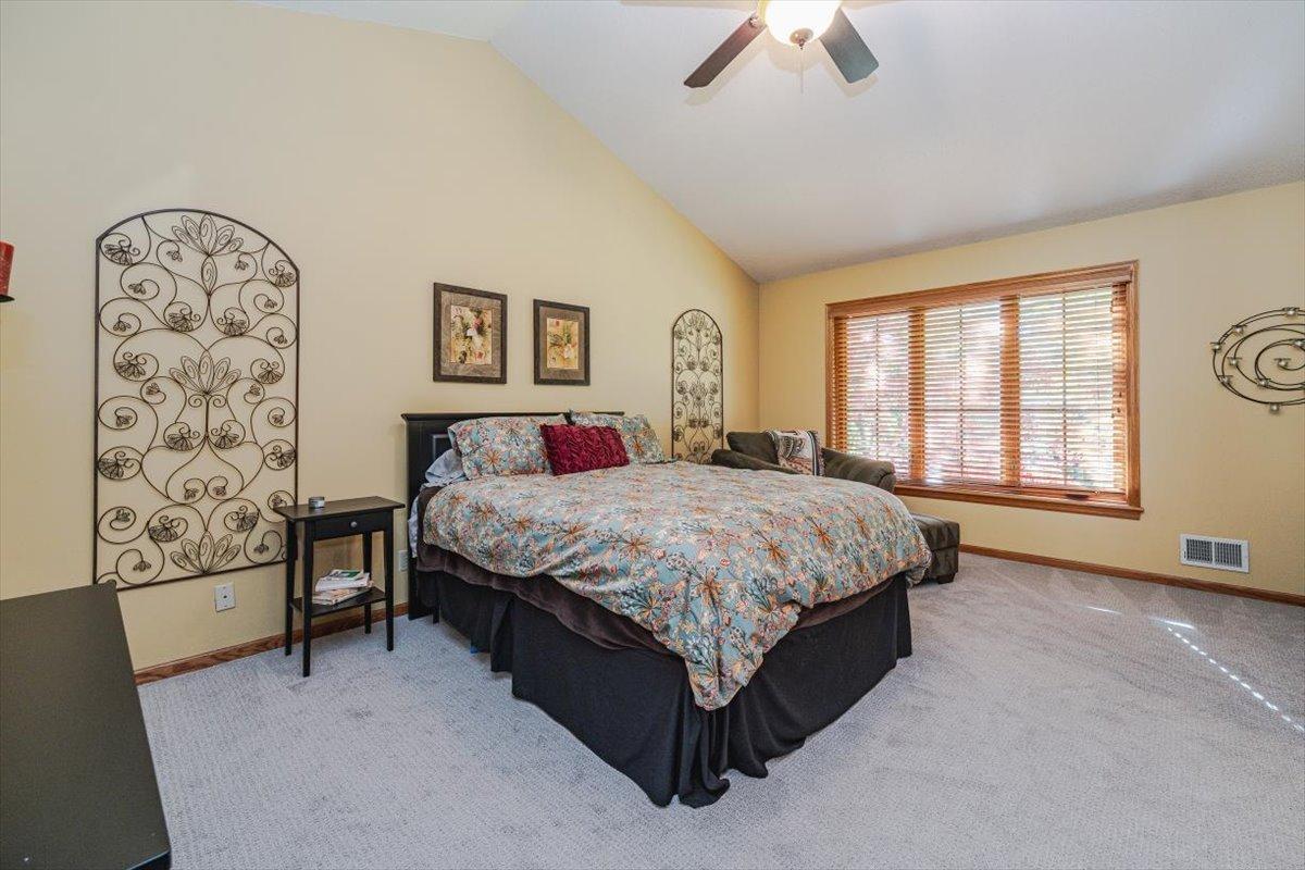 View of Residential at 12061 Gantry Court, Apple Valley MN 55124, Apple Valley (22 of 51) - Mike Wilen | Minnesota Team Real Estate