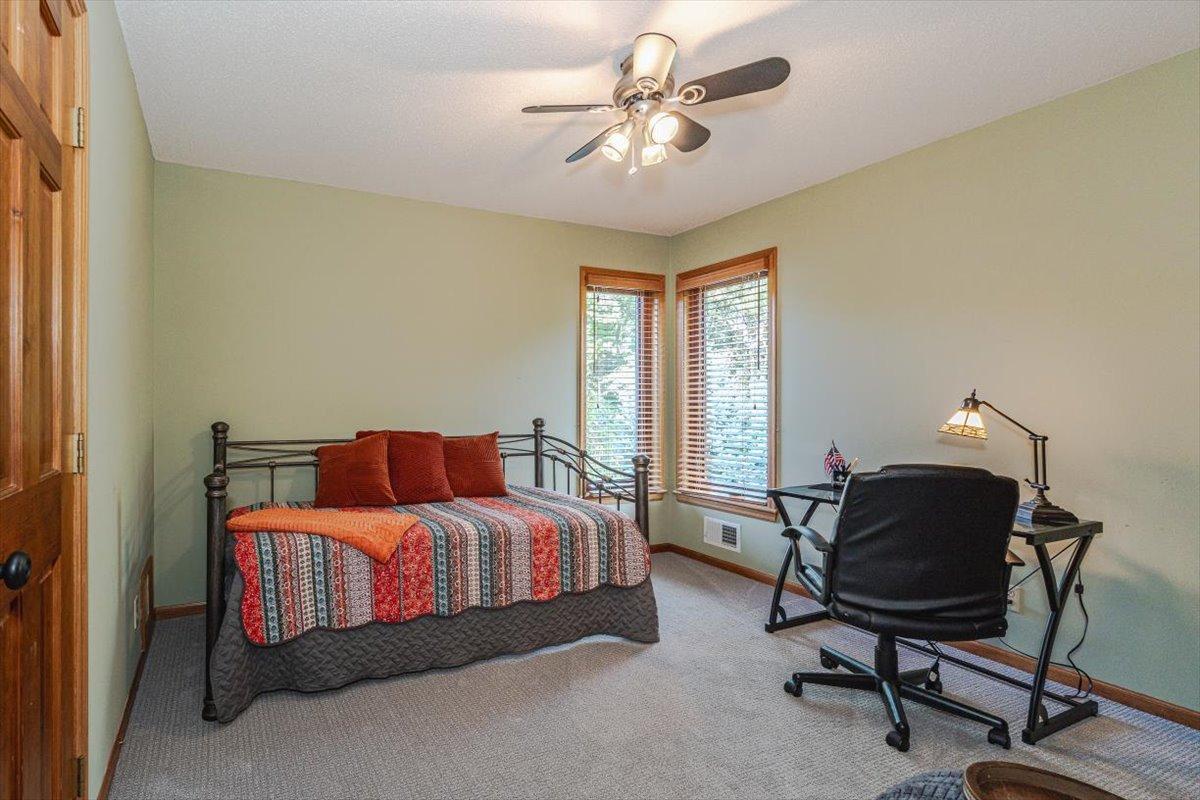 View of Residential at 12061 Gantry Court, Apple Valley MN 55124, Apple Valley (19 of 51) - Mike Wilen | Minnesota Team Real Estate
