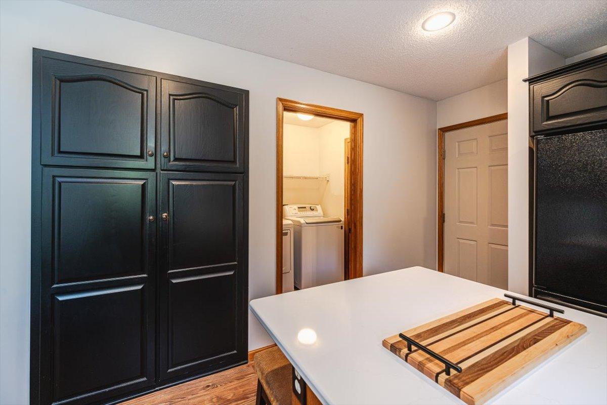 View of Residential at 12061 Gantry Court, Apple Valley MN 55124, Apple Valley (8 of 51) - Mike Wilen | Minnesota Team Real Estate