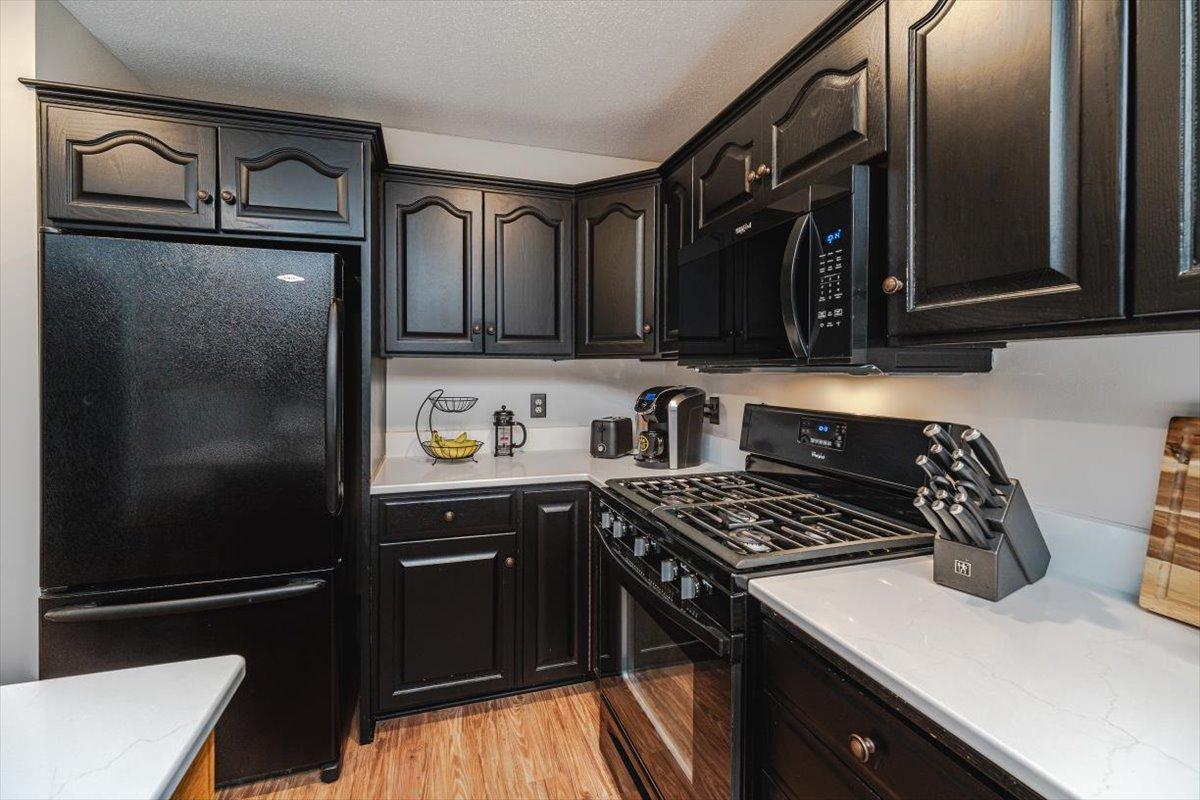 View of Residential at 12061 Gantry Court, Apple Valley MN 55124, Apple Valley (7 of 51) - Mike Wilen | Minnesota Team Real Estate