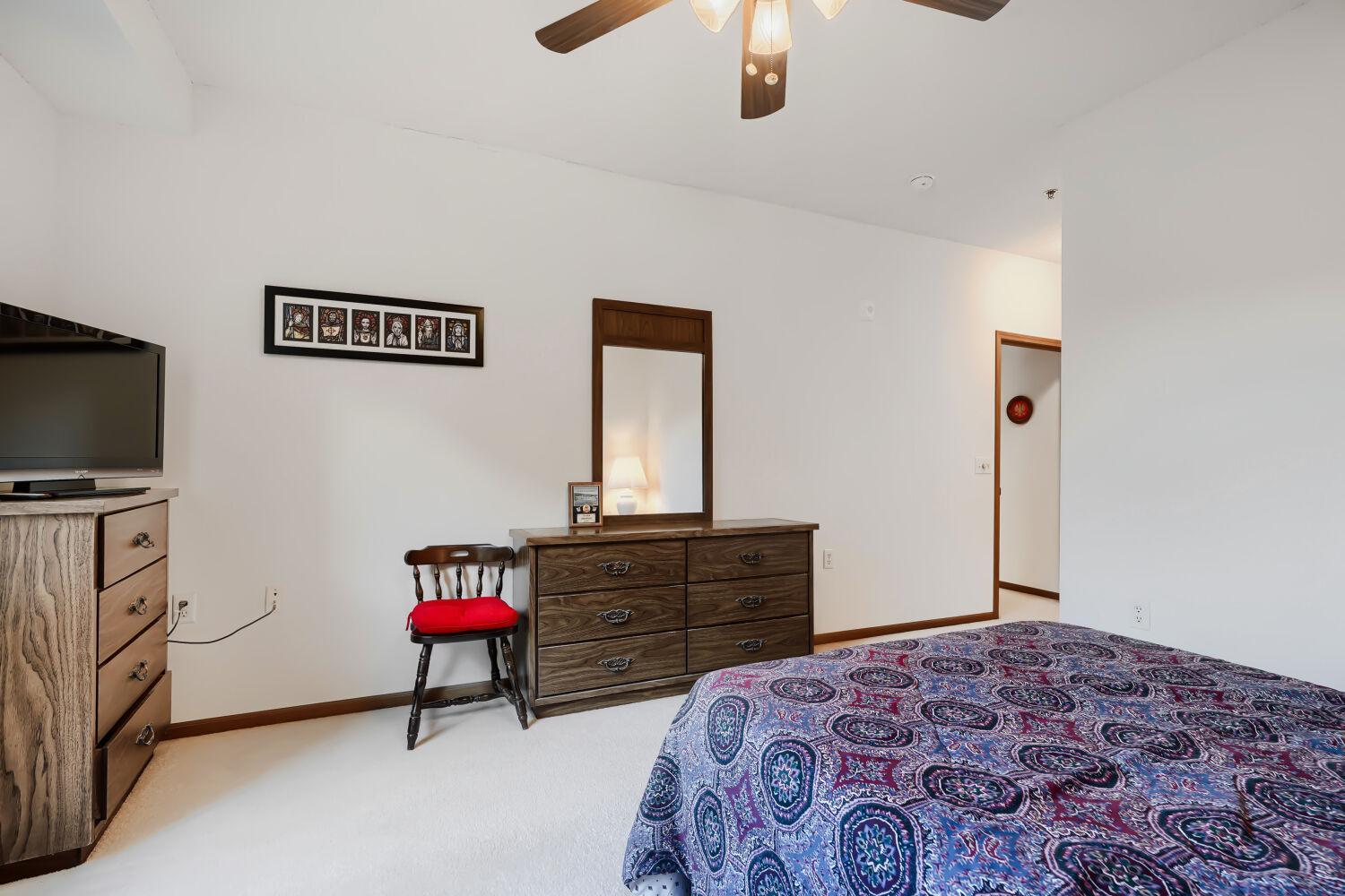 View of Residential at 15001 Burnhaven Drive #121, Burnsville MN 55306, Burnsville (23 of 33) - Mike Wilen | Minnesota Team Real Estate