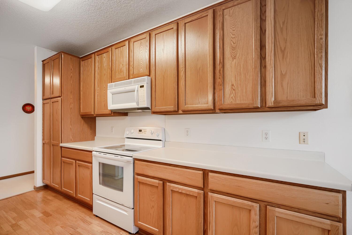 View of Residential at 15001 Burnhaven Drive #121, Burnsville MN 55306, Burnsville (18 of 33) - Mike Wilen | Minnesota Team Real Estate