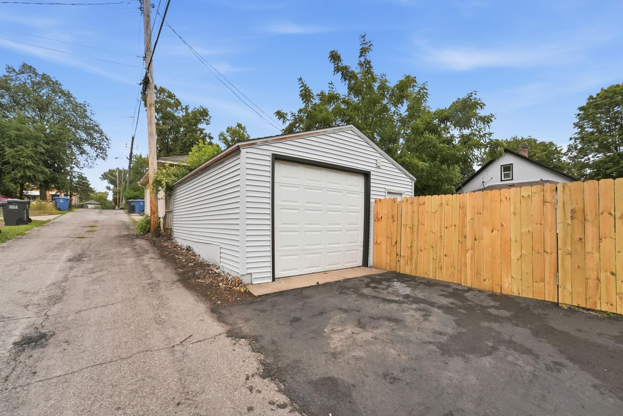 View of Residential at 3343 Colfax Avenue, Minneapolis MN 55412, Minneapolis (8 of 34) - Mike Wilen | Minnesota Team Real Estate