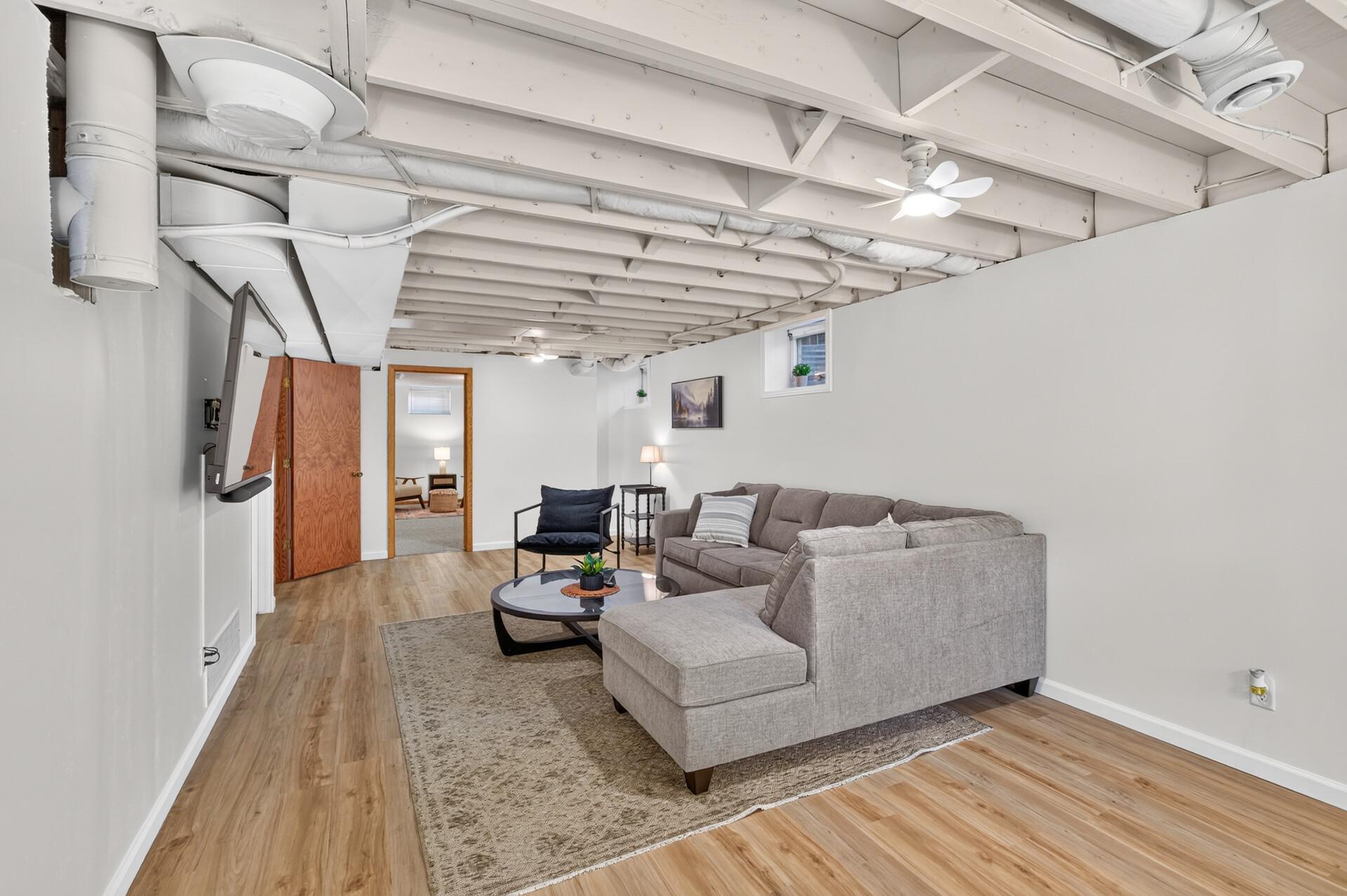 View of Residential at 1938 Edgerton Street, Maplewood MN 55117, Maplewood (27 of 40) - Mike Wilen | Minnesota Team Real Estate