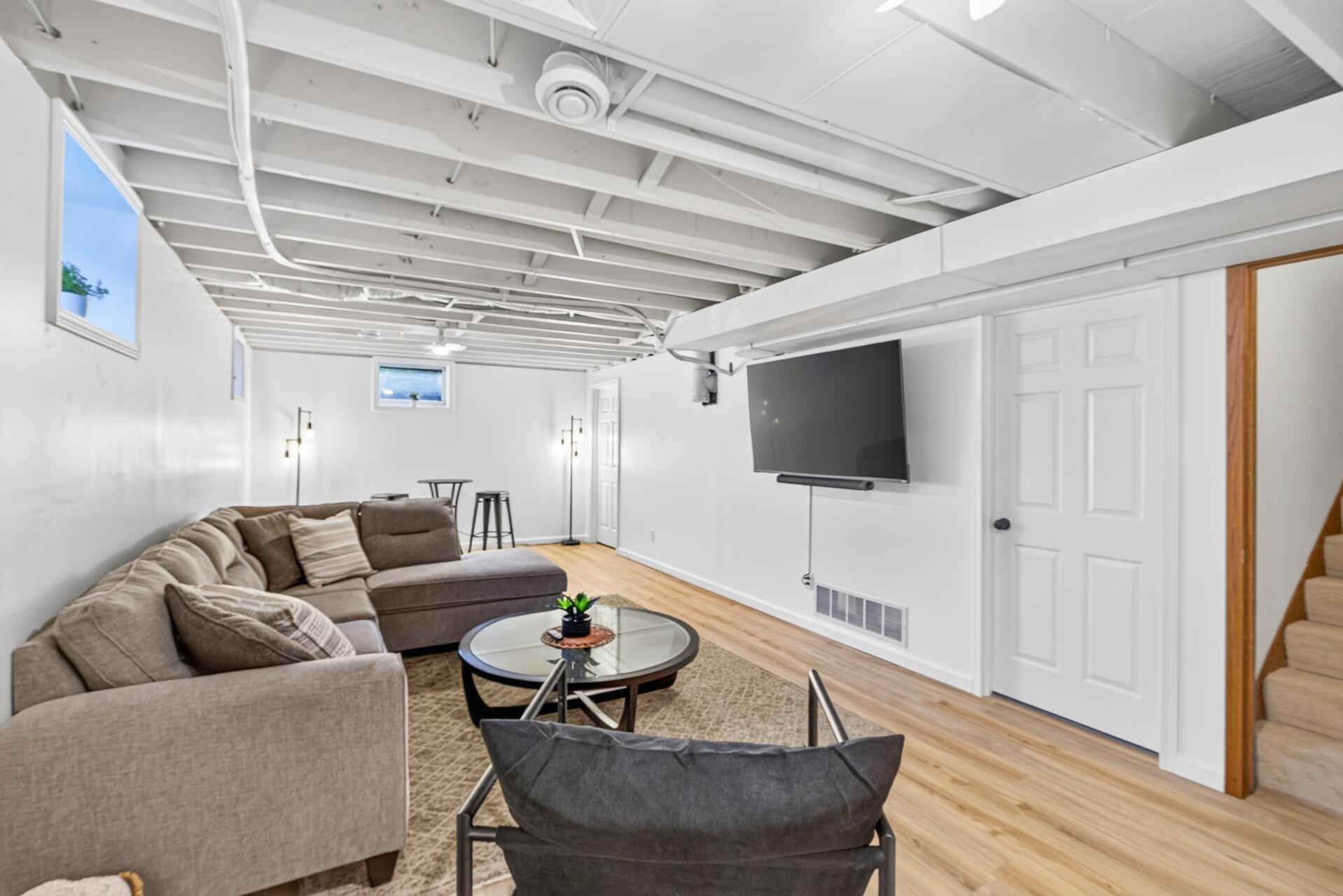 View of Residential at 1938 Edgerton Street, Maplewood MN 55117, Maplewood (26 of 40) - Mike Wilen | Minnesota Team Real Estate