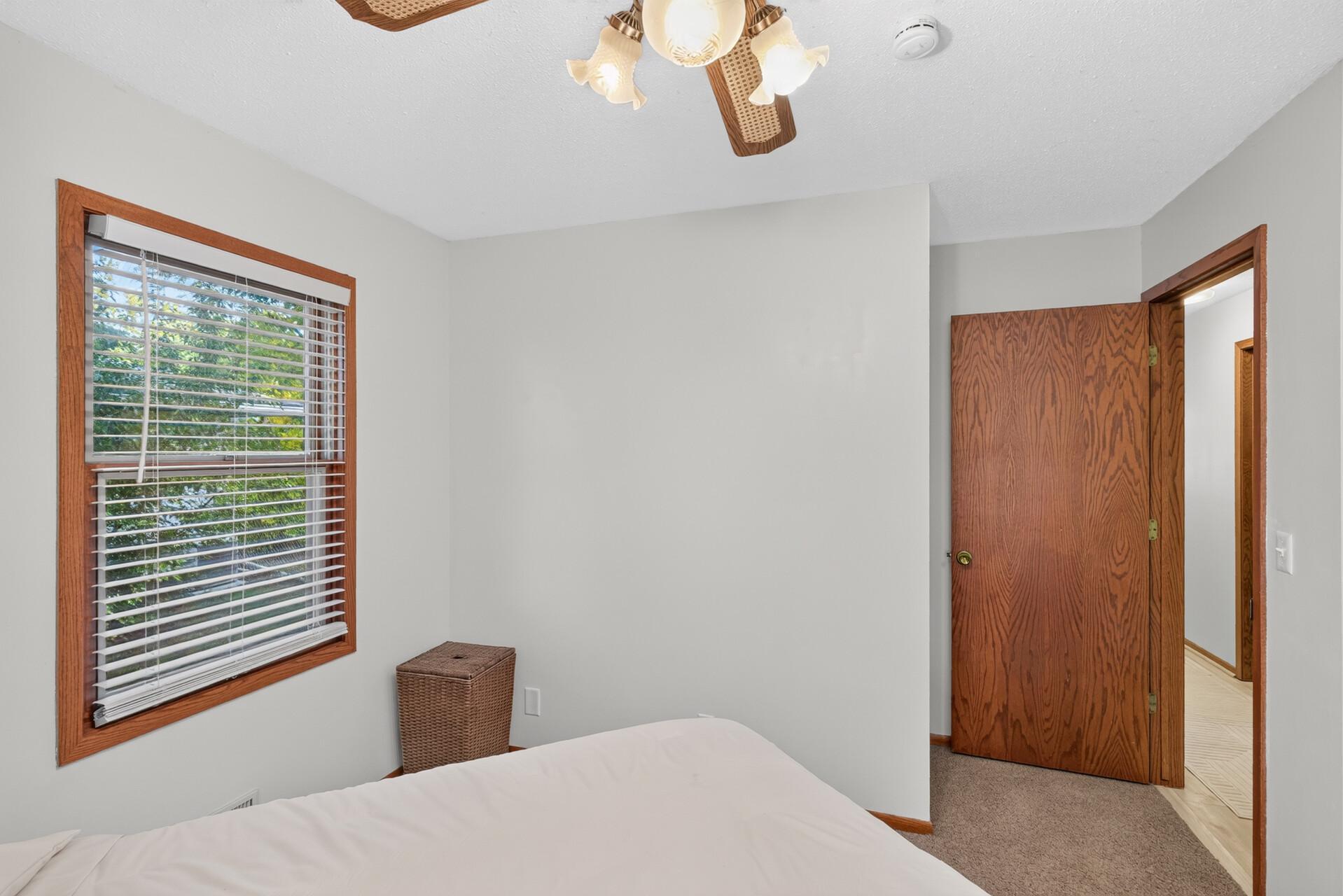 View of Residential at 1938 Edgerton Street, Maplewood MN 55117, Maplewood (22 of 40) - Mike Wilen | Minnesota Team Real Estate