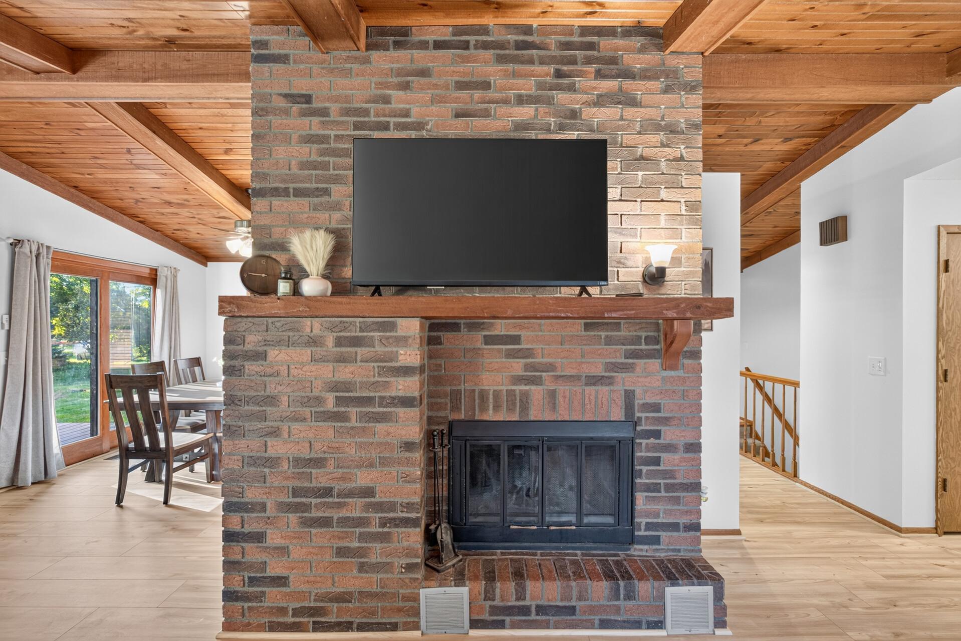 View of Residential at 1938 Edgerton Street, Maplewood MN 55117, Maplewood (7 of 40) - Mike Wilen | Minnesota Team Real Estate