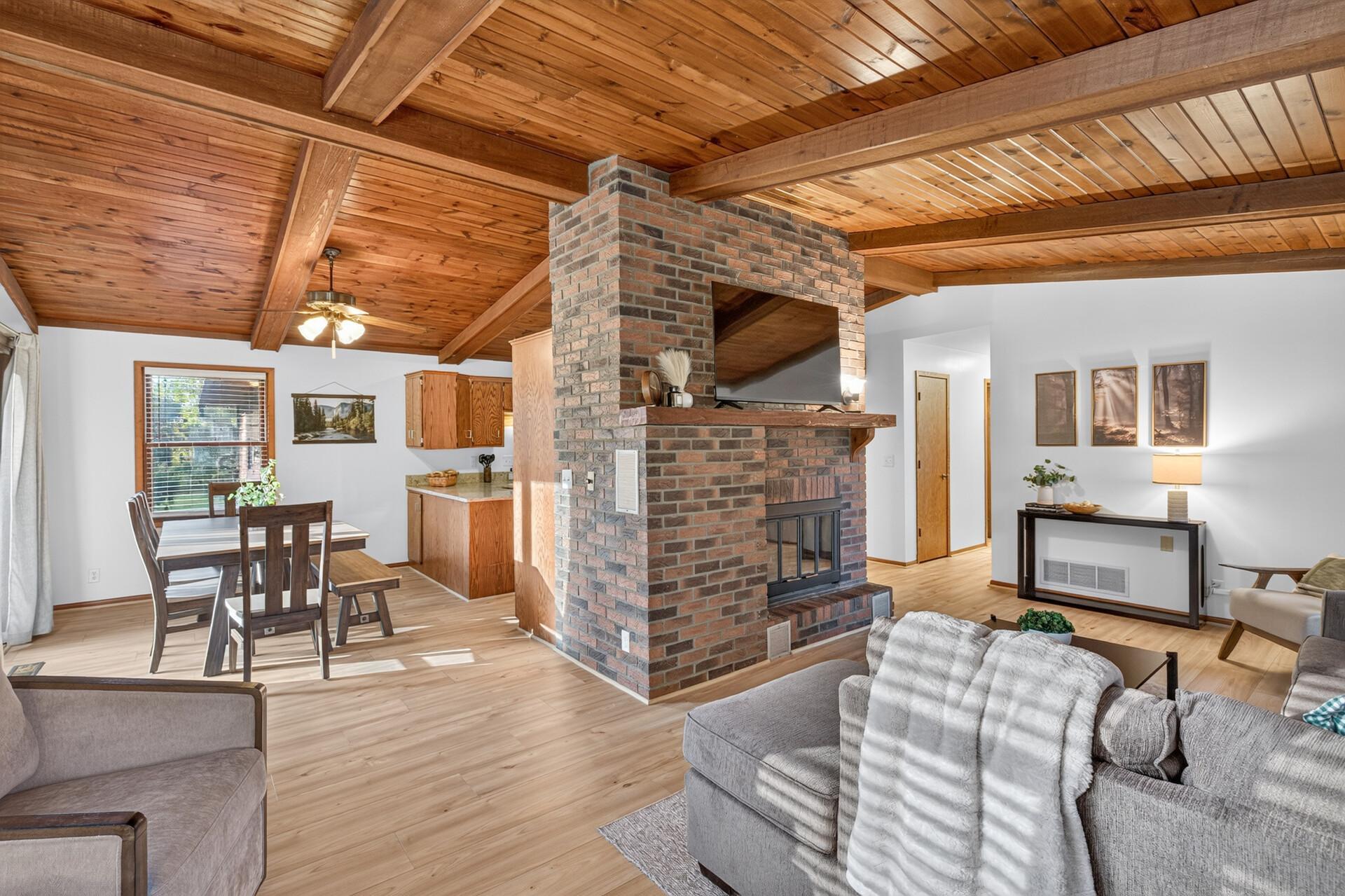 View of Residential at 1938 Edgerton Street, Maplewood MN 55117, Maplewood (6 of 40) - Mike Wilen | Minnesota Team Real Estate