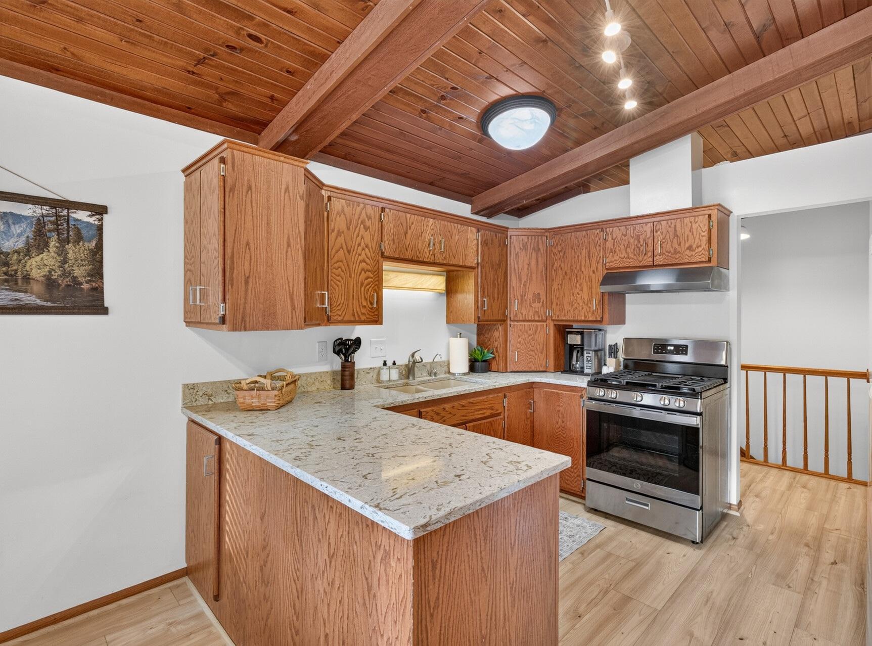 View of Residential at 1938 Edgerton Street, Maplewood MN 55117, Maplewood (12 of 40) - Mike Wilen | Minnesota Team Real Estate
