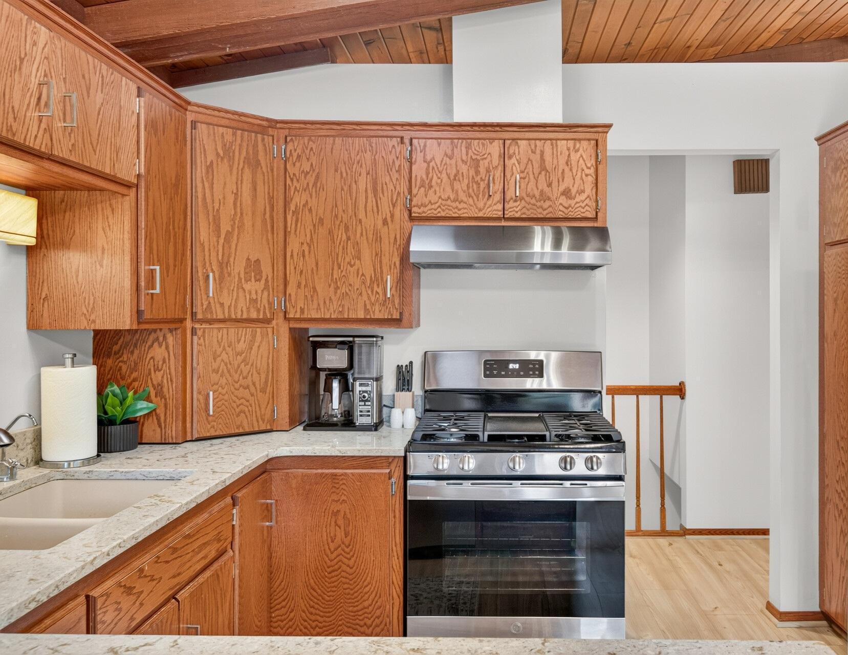 View of Residential at 1938 Edgerton Street, Maplewood MN 55117, Maplewood (13 of 40) - Mike Wilen | Minnesota Team Real Estate