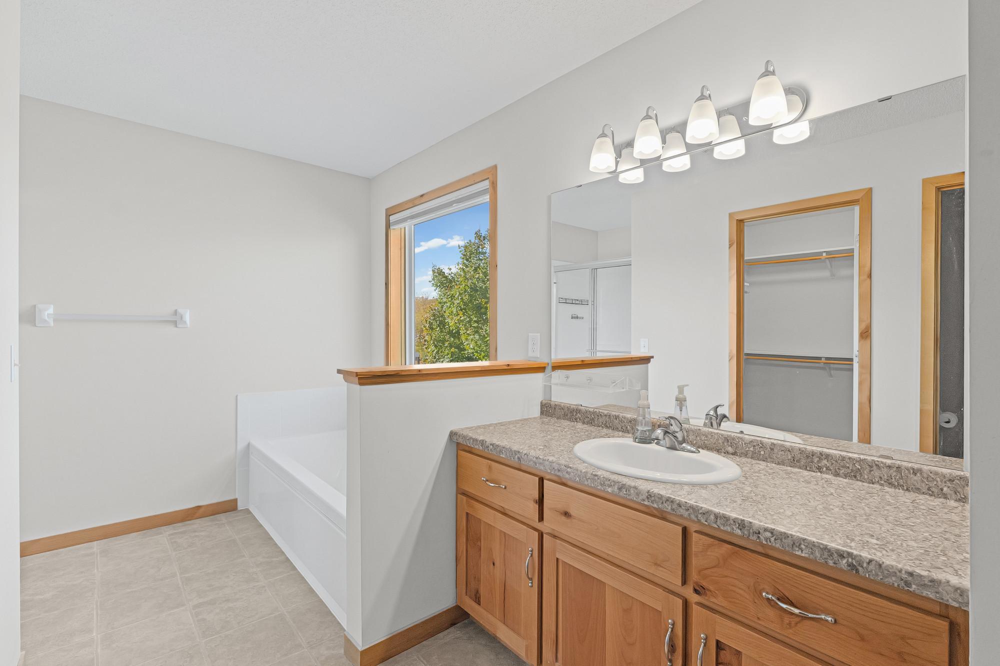 View of Residential at 12214 River Valley Drive, Burnsville MN 55337, Burnsville (29 of 52) - Mike Wilen | Minnesota Team Real Estate