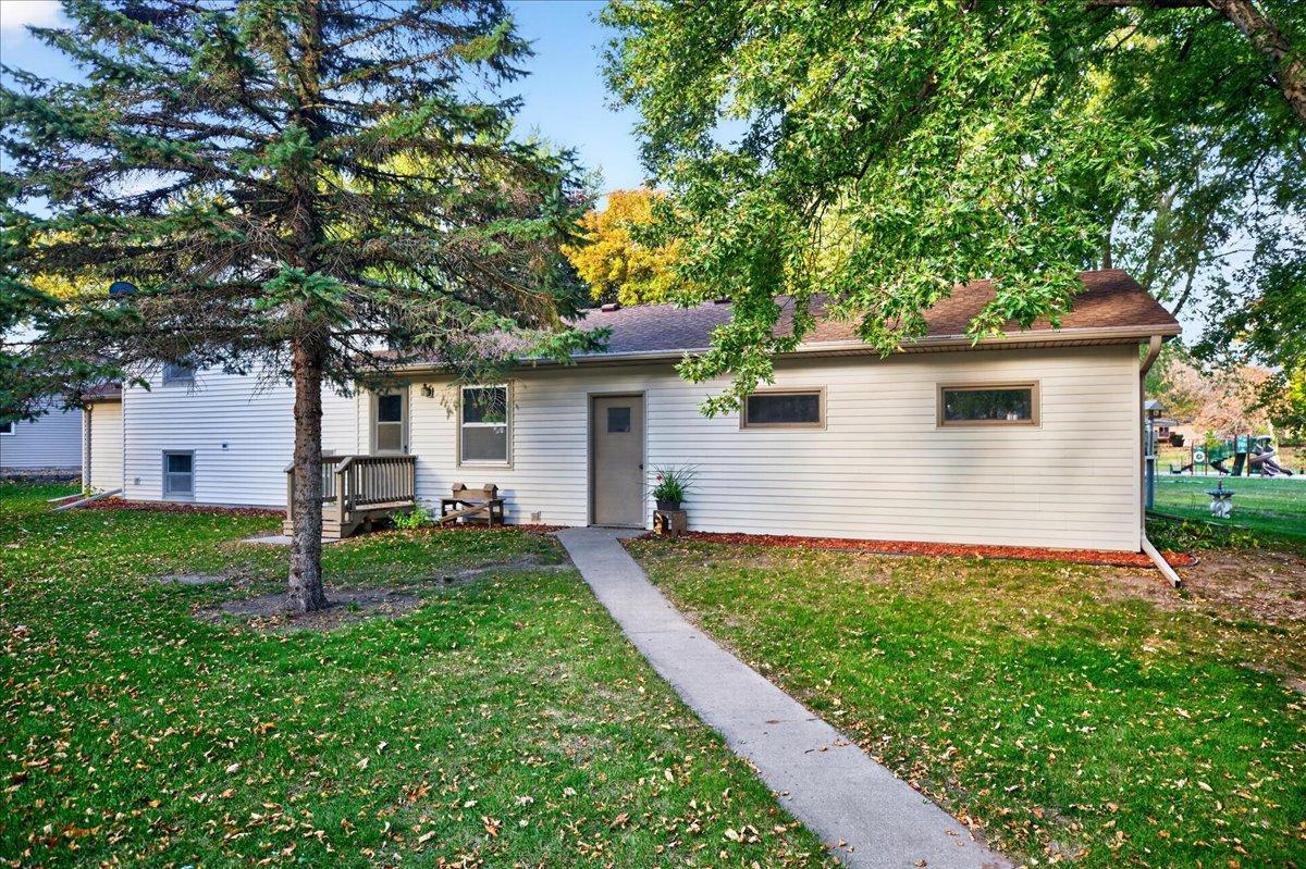 View of Residential at 24 Willow Circle, Annandale MN 55302, Annandale (5 of 32) - Mike Wilen | Minnesota Team Real Estate