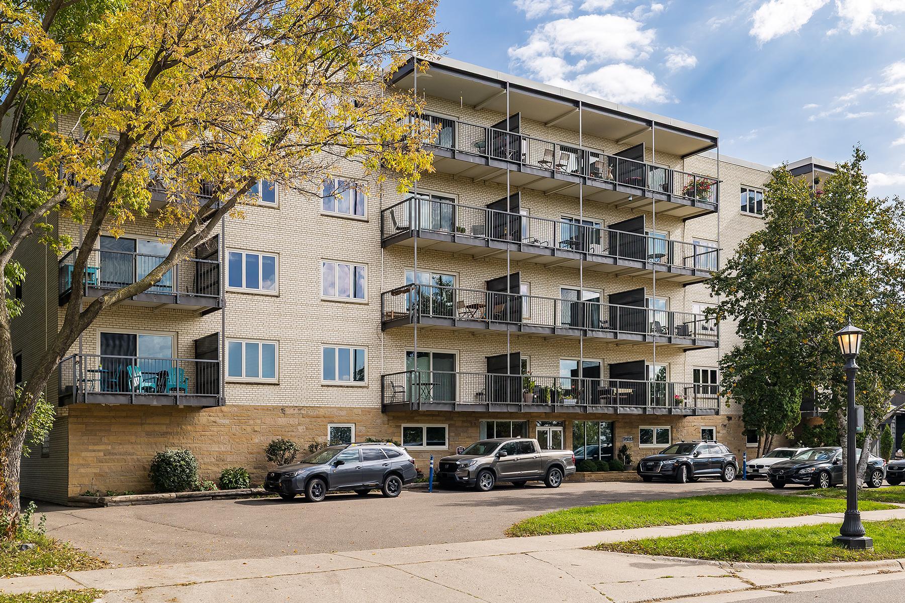 View of (CC) High Rise (4+ Levels) at 200 Mississippi River Boulevard, Saint Paul - Mike Wilen | Minnesota Team Real Estate