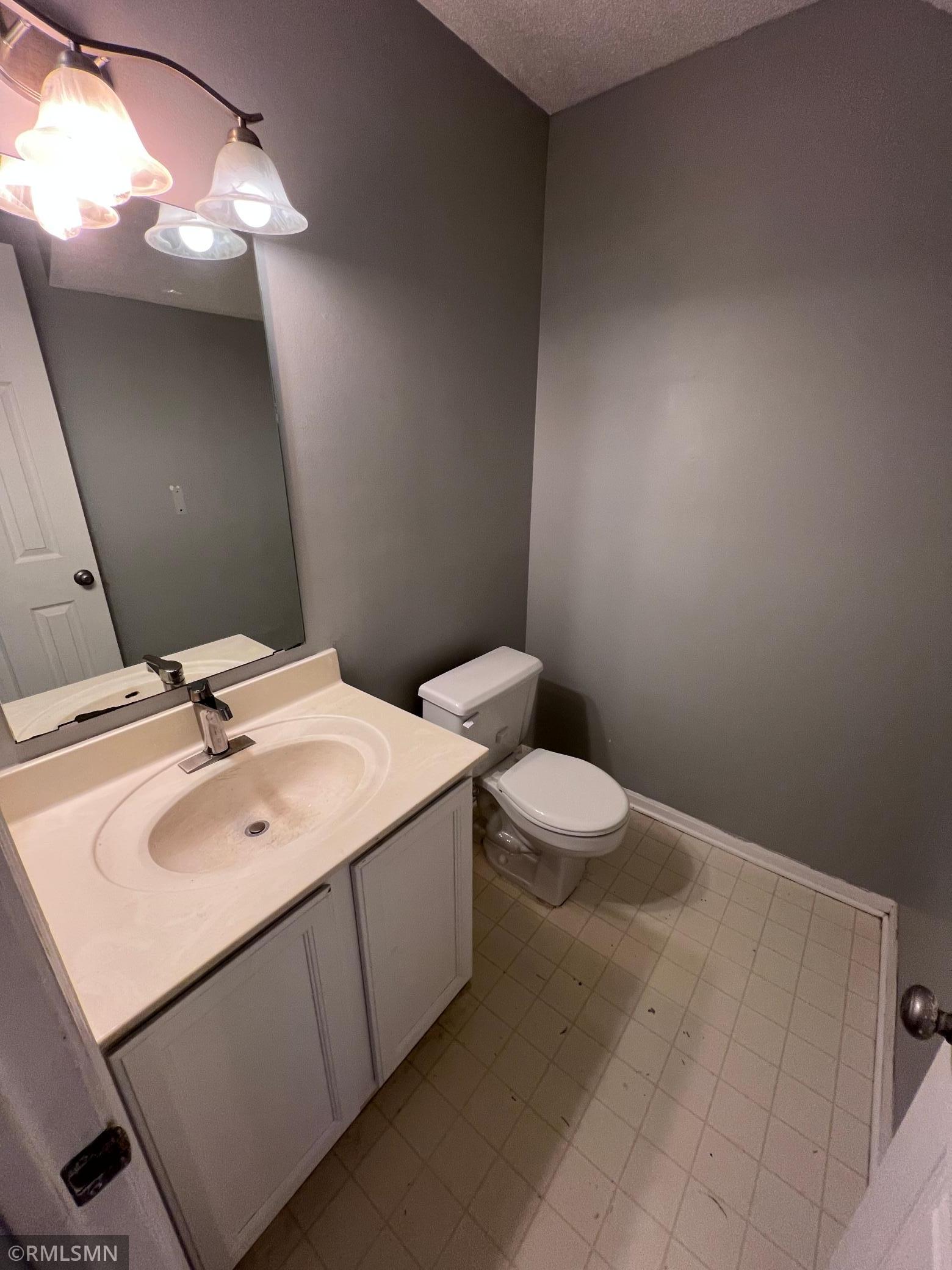 View of Residential at 1877 Riverwood Drive #5, Burnsville MN 55337, Burnsville (11 of 21) - Mike Wilen | Minnesota Team Real Estate