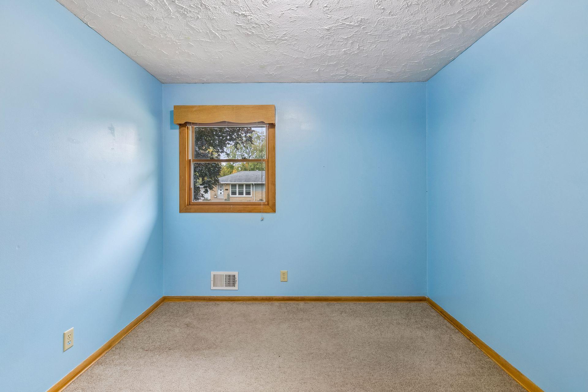 View of Residential at 7006 Ewing Avenue, Brooklyn Center MN 55429, Brooklyn Center (24 of 37) - Mike Wilen | Minnesota Team Real Estate