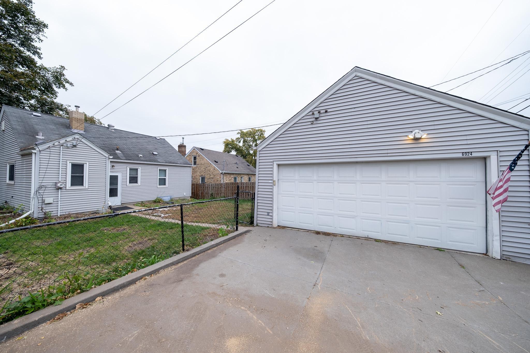 View of Residential at 6924 Penn Avenue, Richfield MN 55423, Richfield (24 of 26) - Mike Wilen | Minnesota Team Real Estate